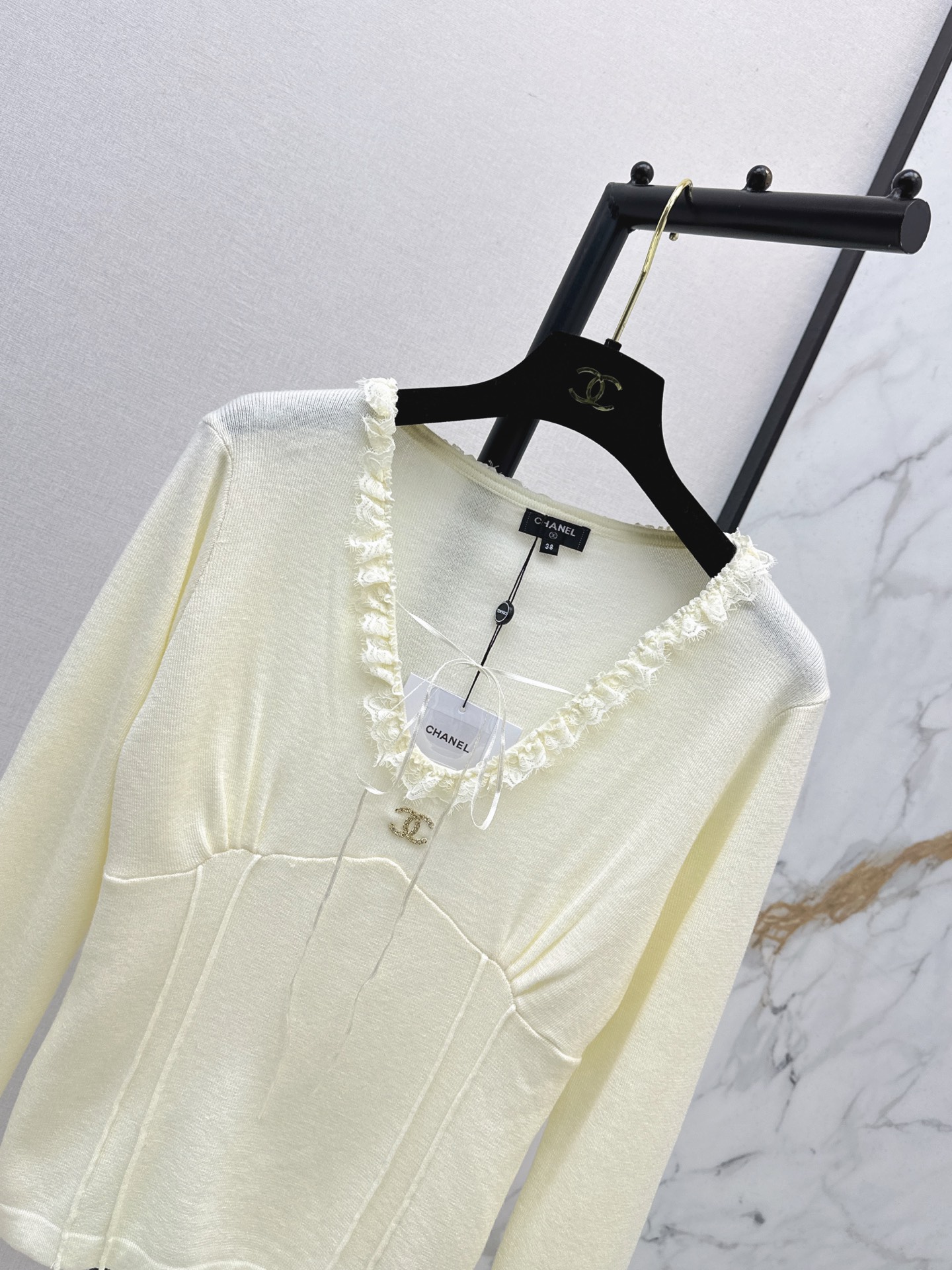 Chan 26fw v-neck knitwear