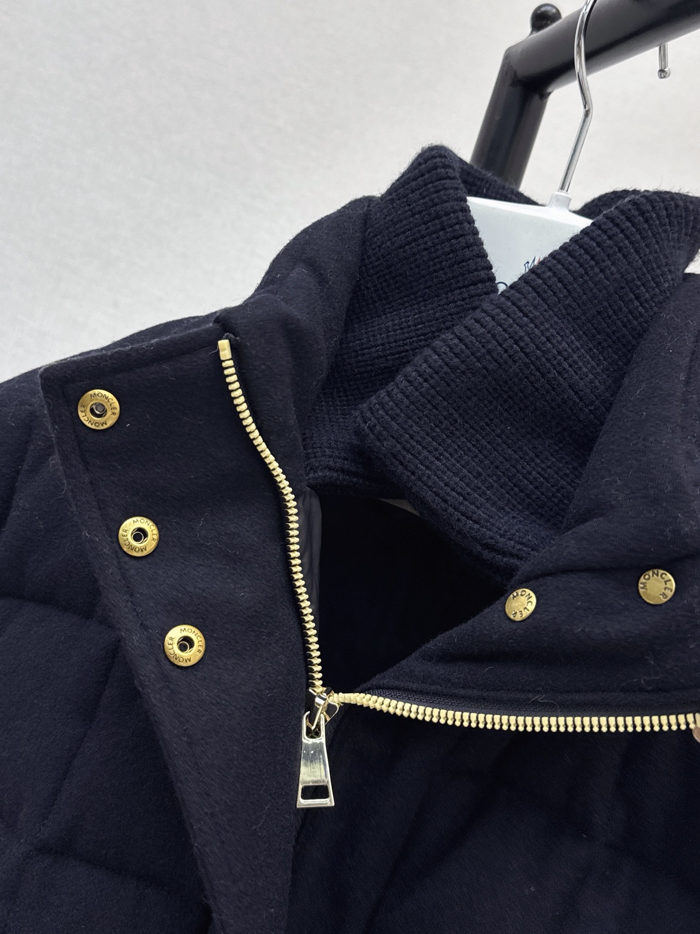Monc 26fw belted down jacket