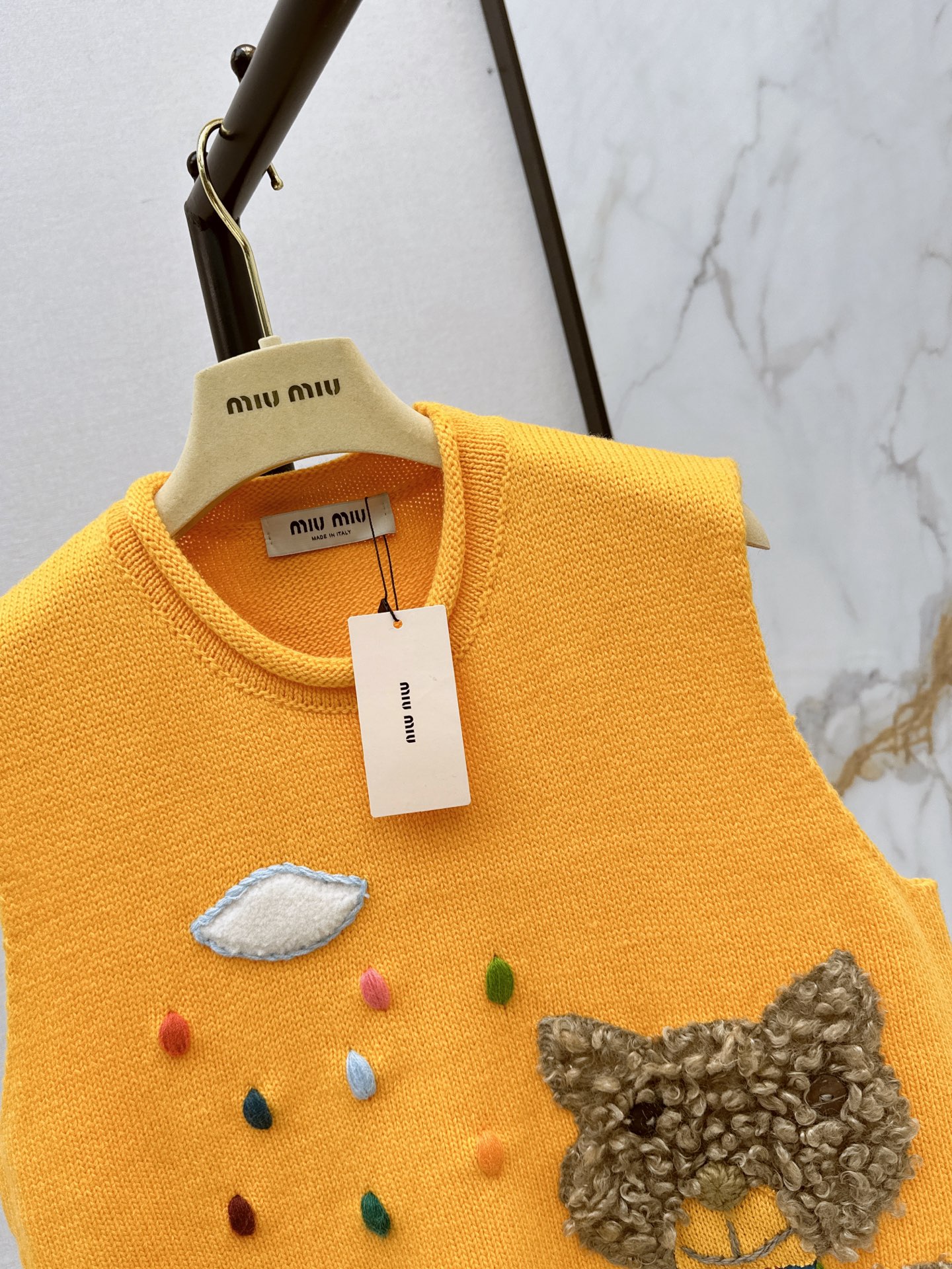 Miu 26fw embroidery knit vest