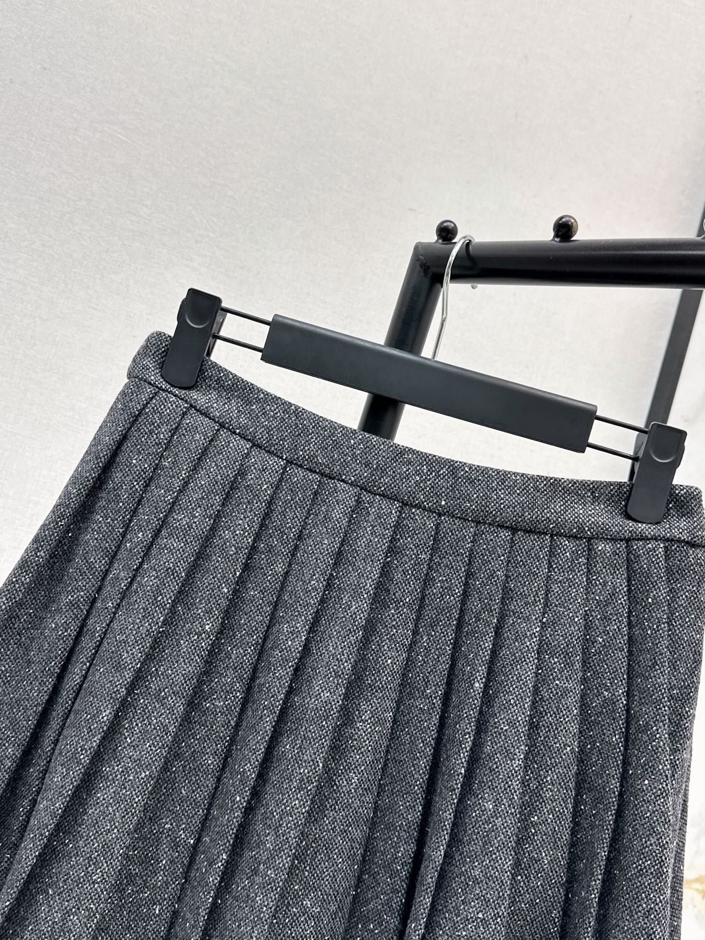 CD 26fw pleated mini skirt