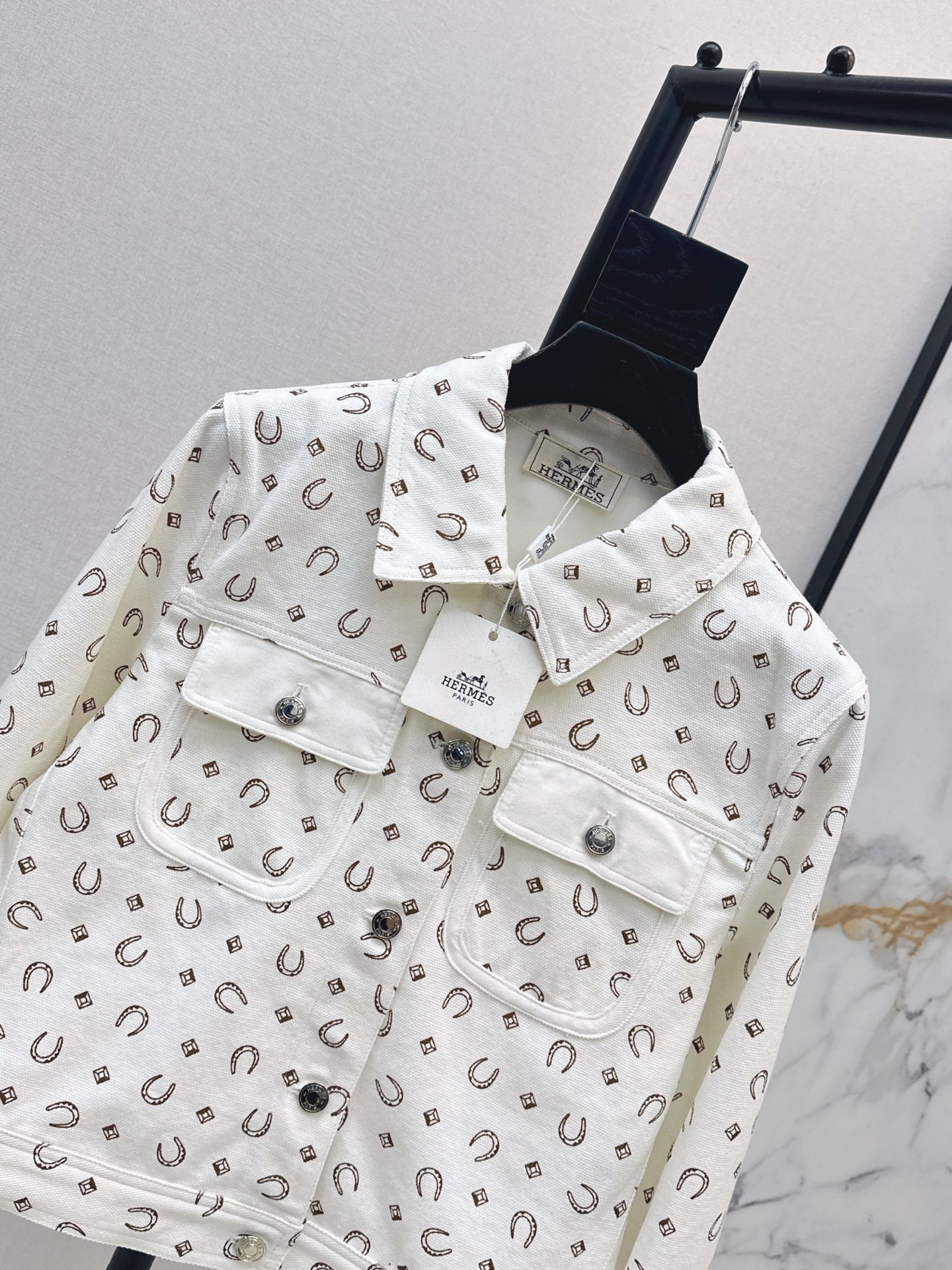 Her 26fw print jacket