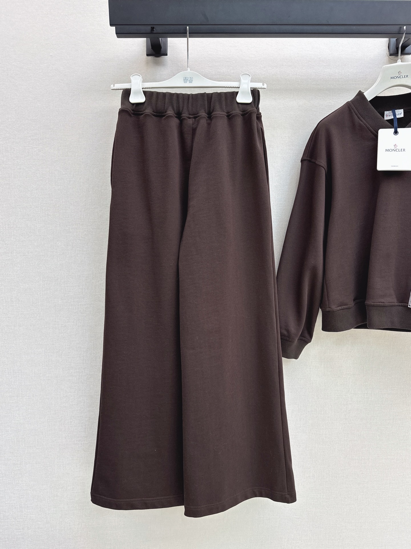 Monc 26fw casual sweatshirt pants sets
