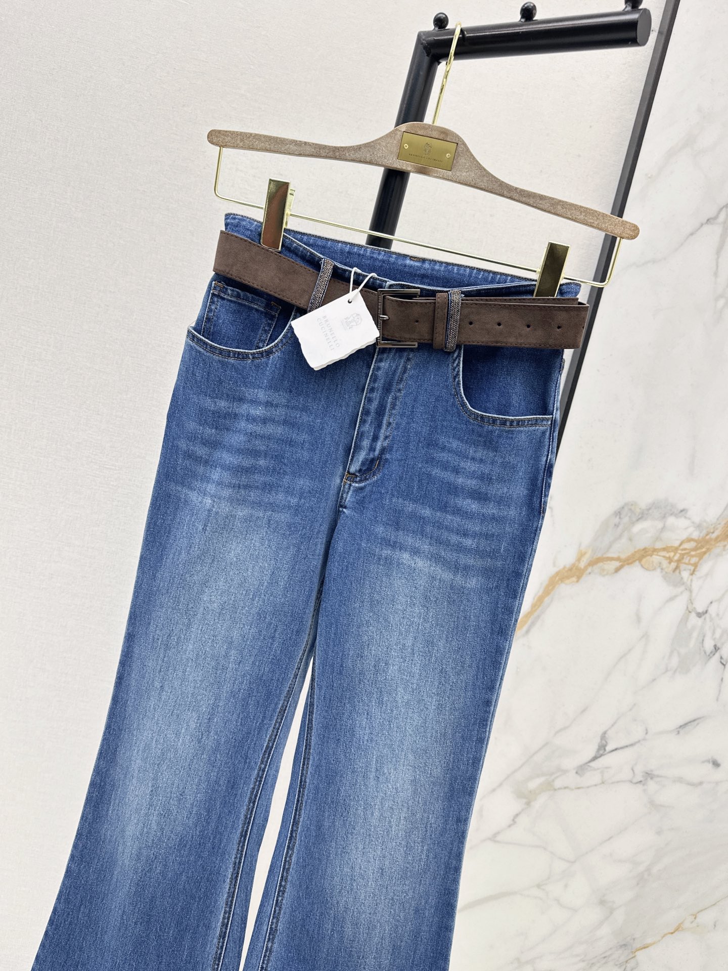 Brun 26fw belted flared jeans