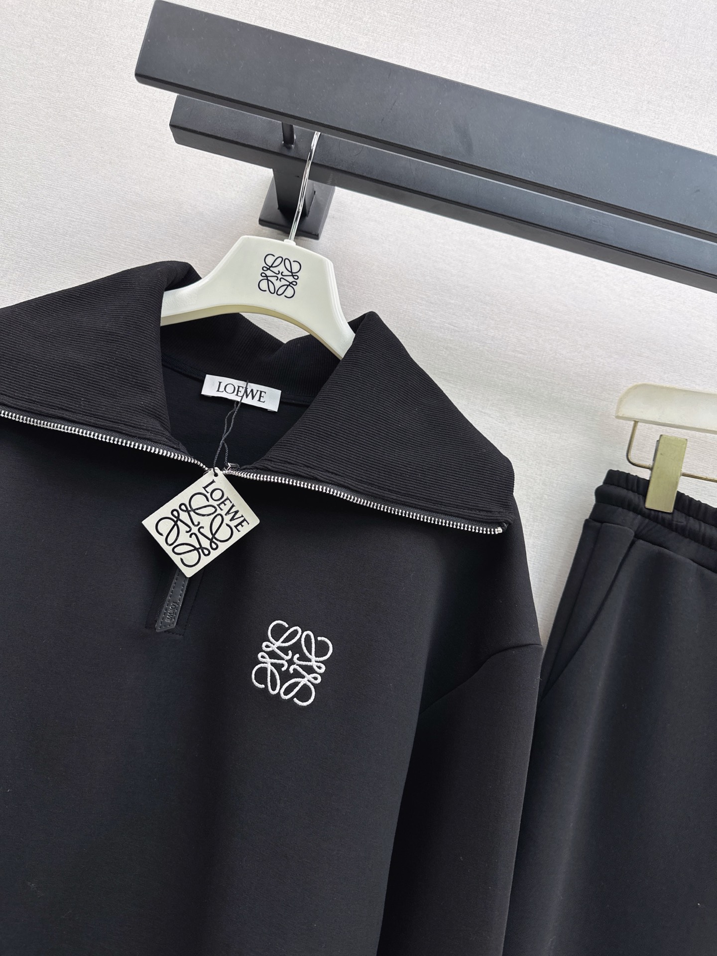 Loe 26fw half-zip sweatshirt pants sets
