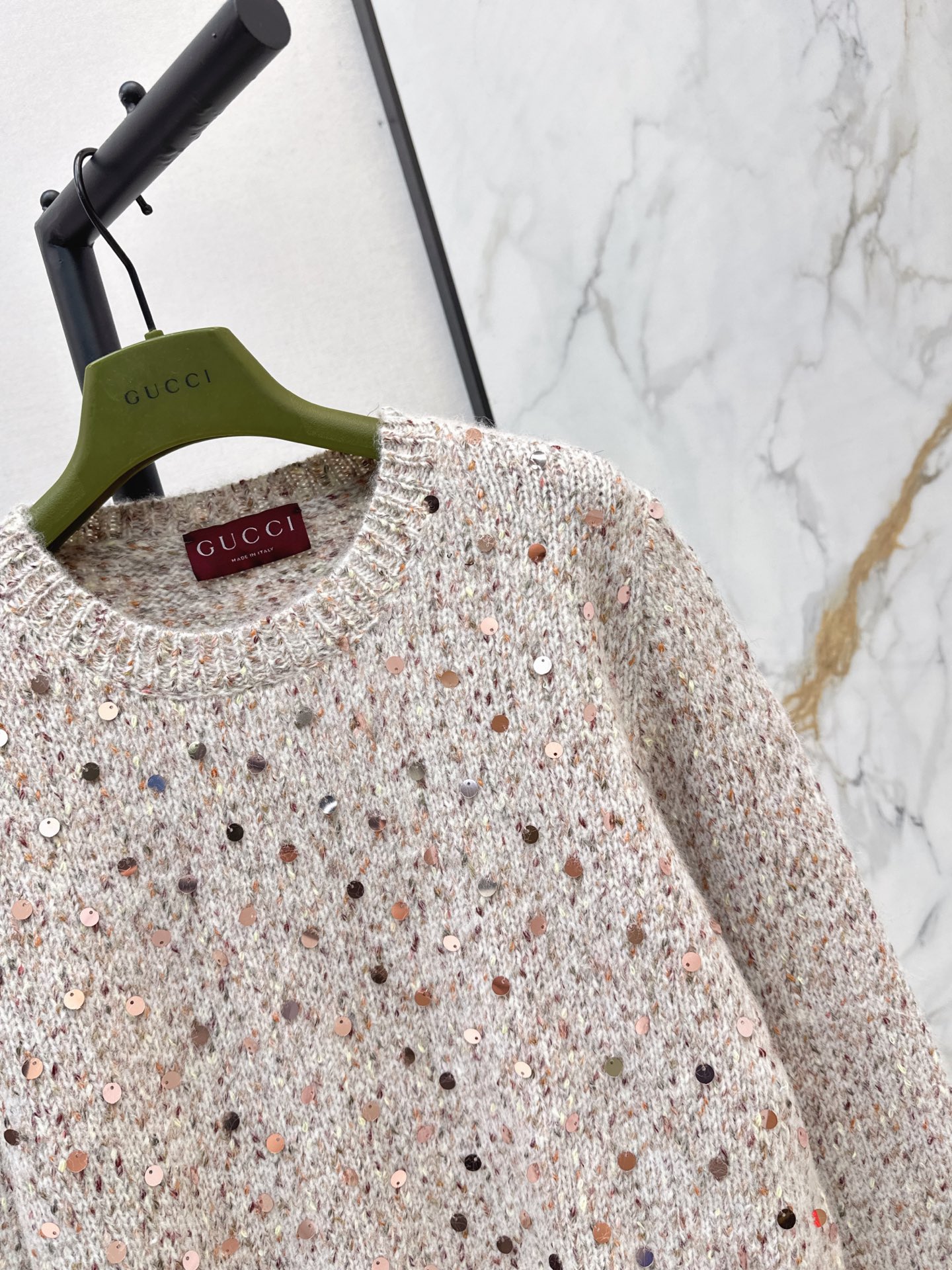 Guc 26fw sequin knit sweater