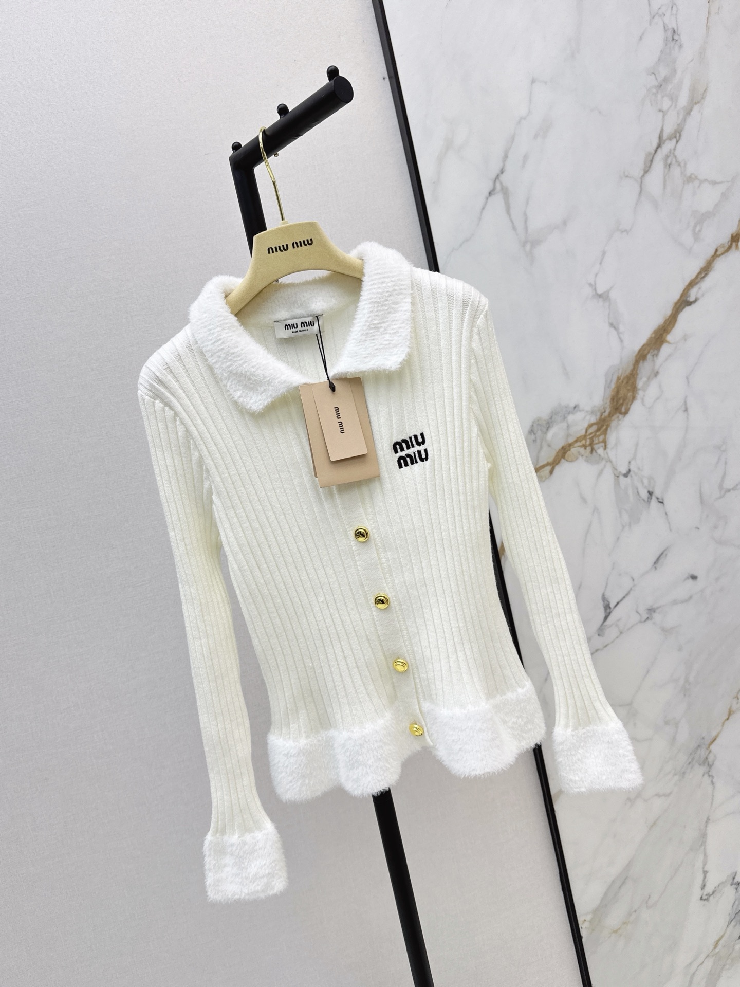 Miu 26fw ribbed knit cardigan