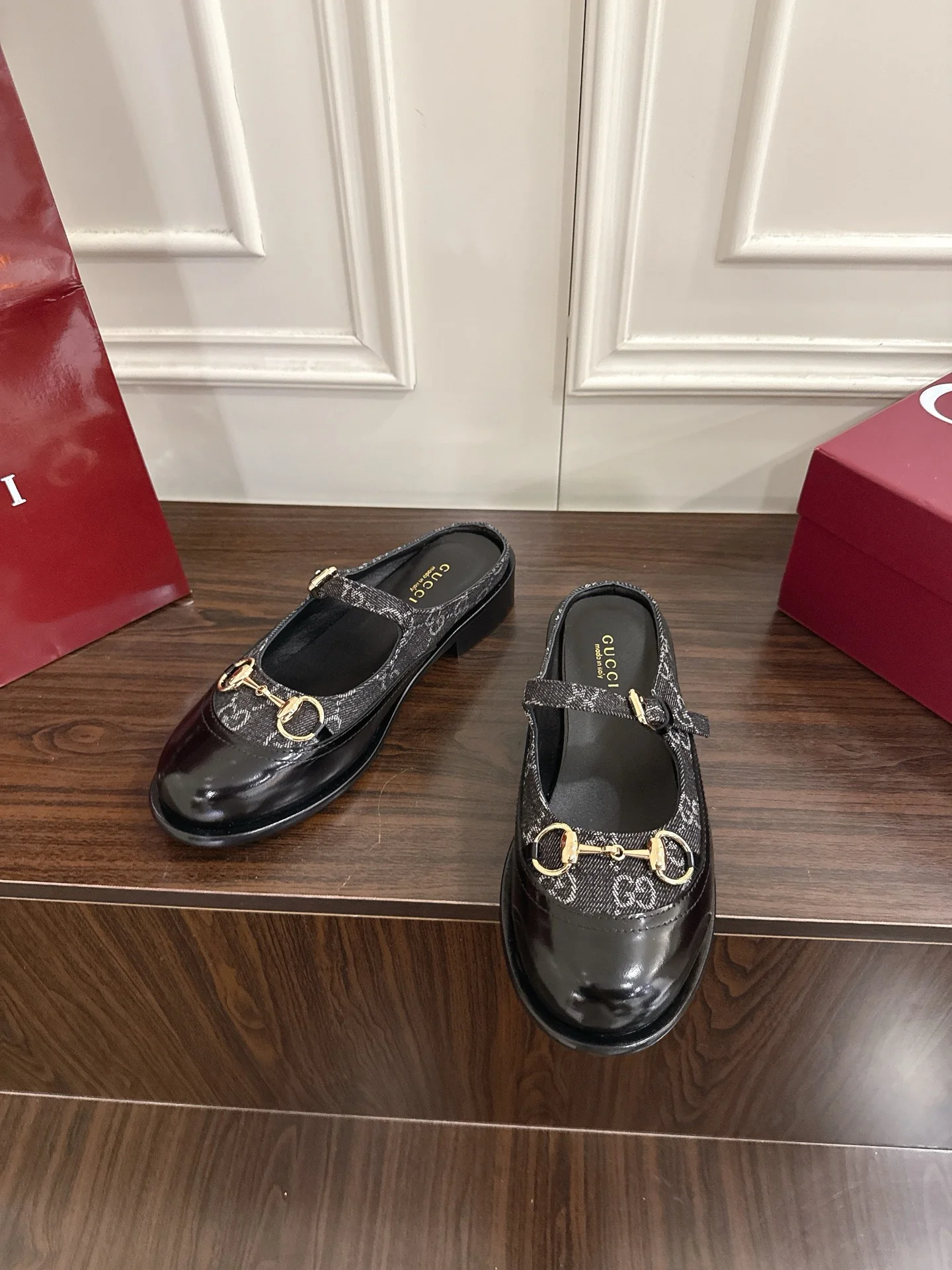 Guc 25fw mary jane mules shoes