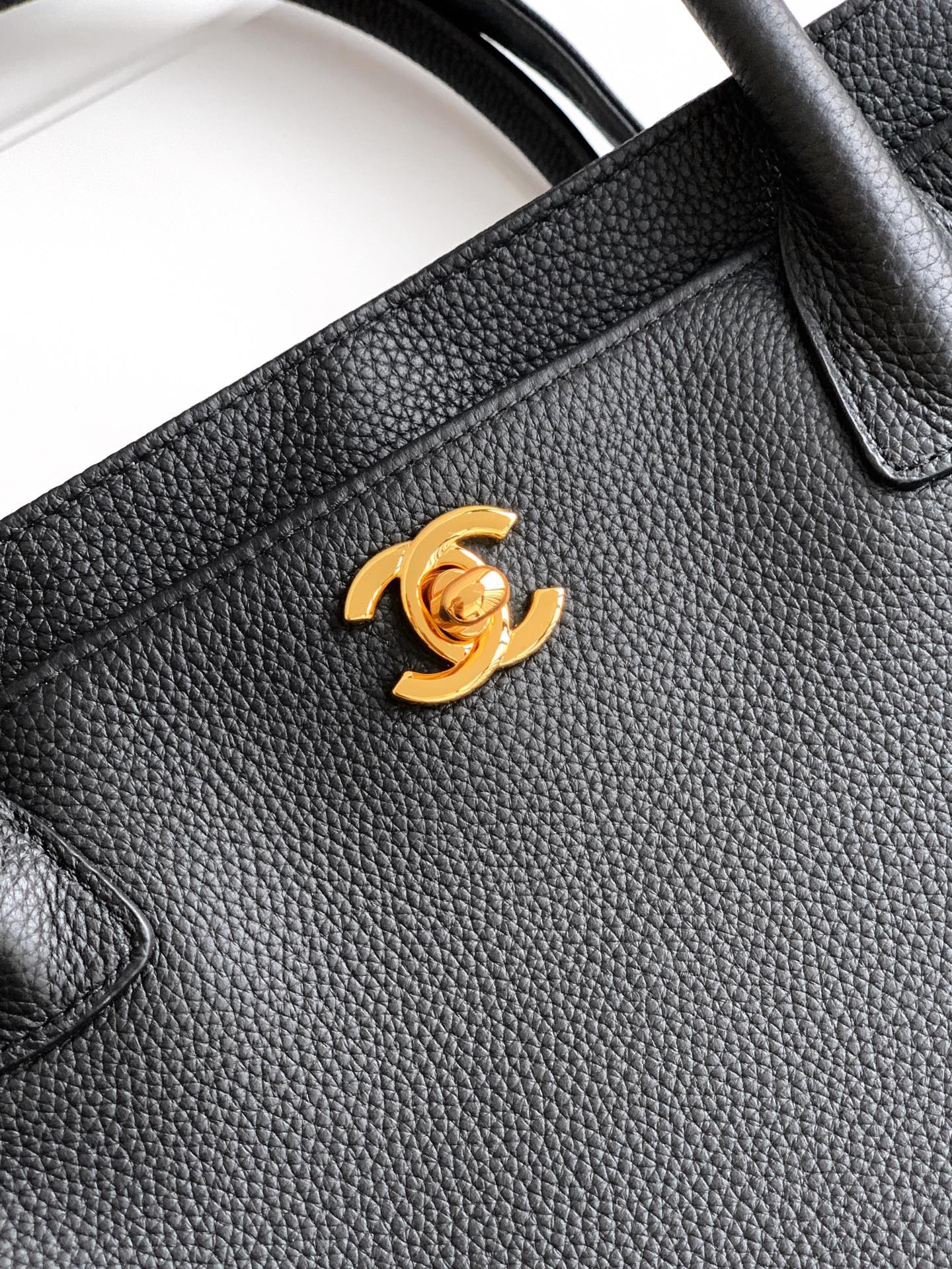 Chan 26fw cerf tote bag