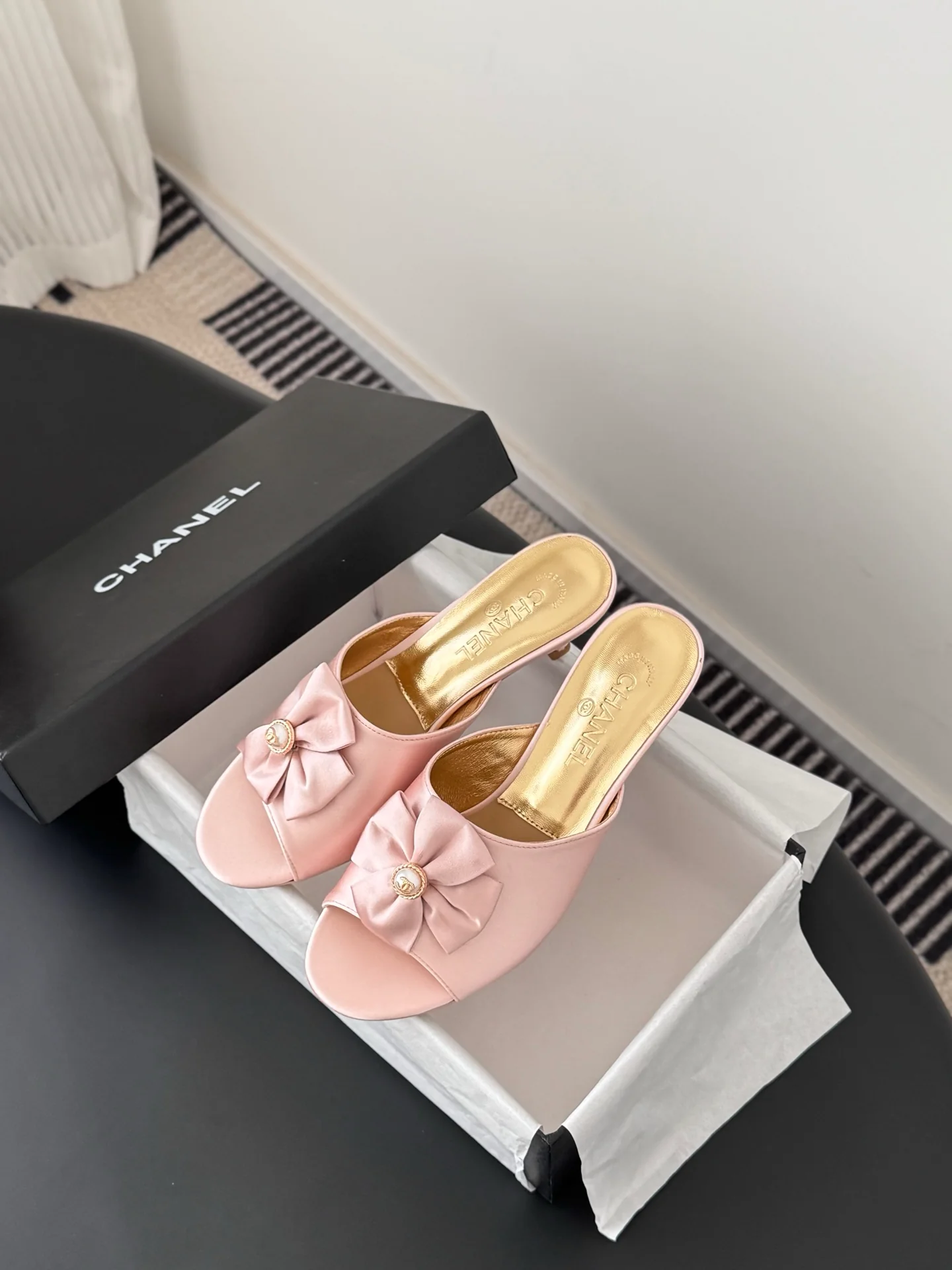 Chan 26ss kitten heel slides