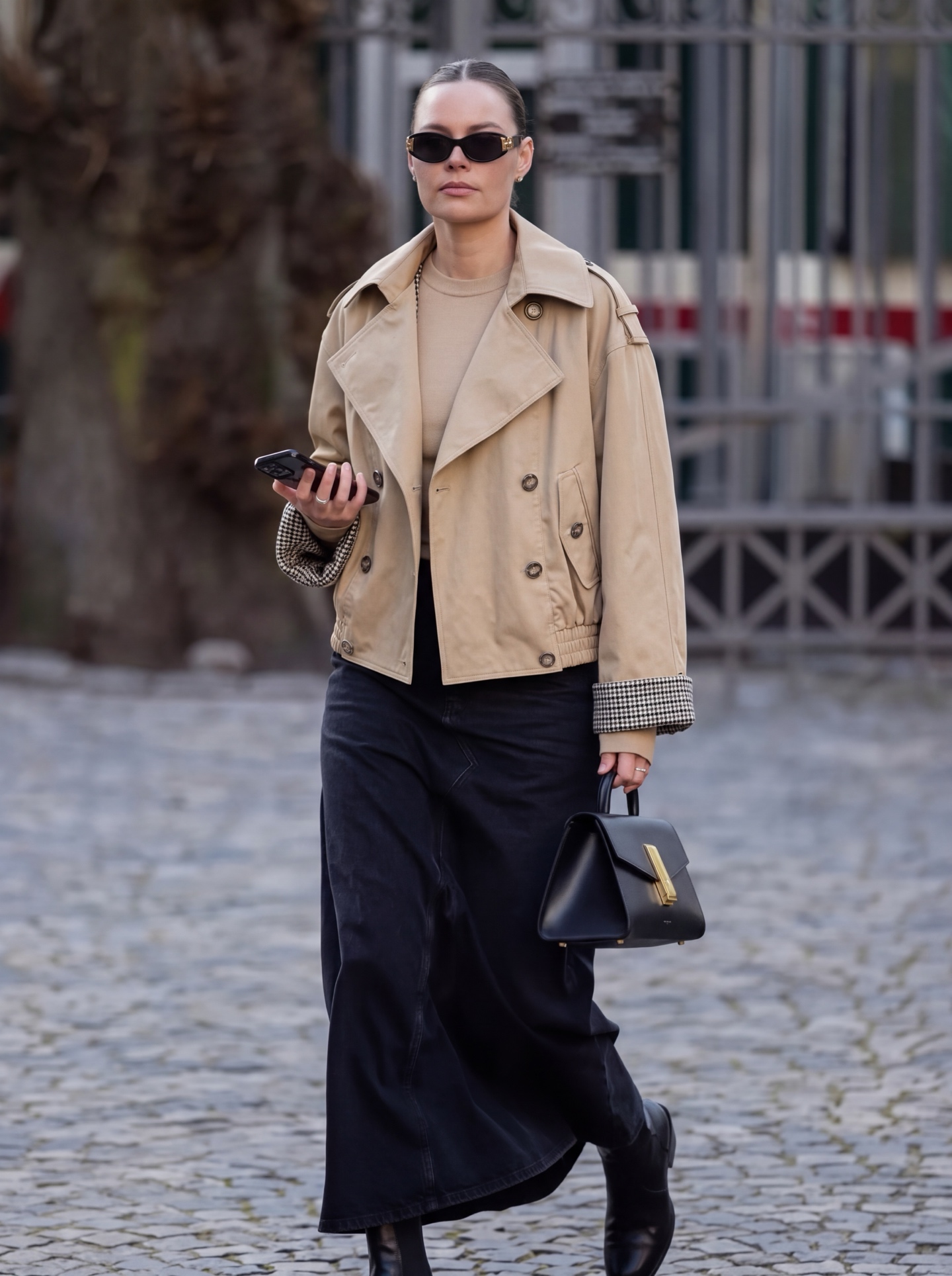 Brun 26fw cropped trench coats