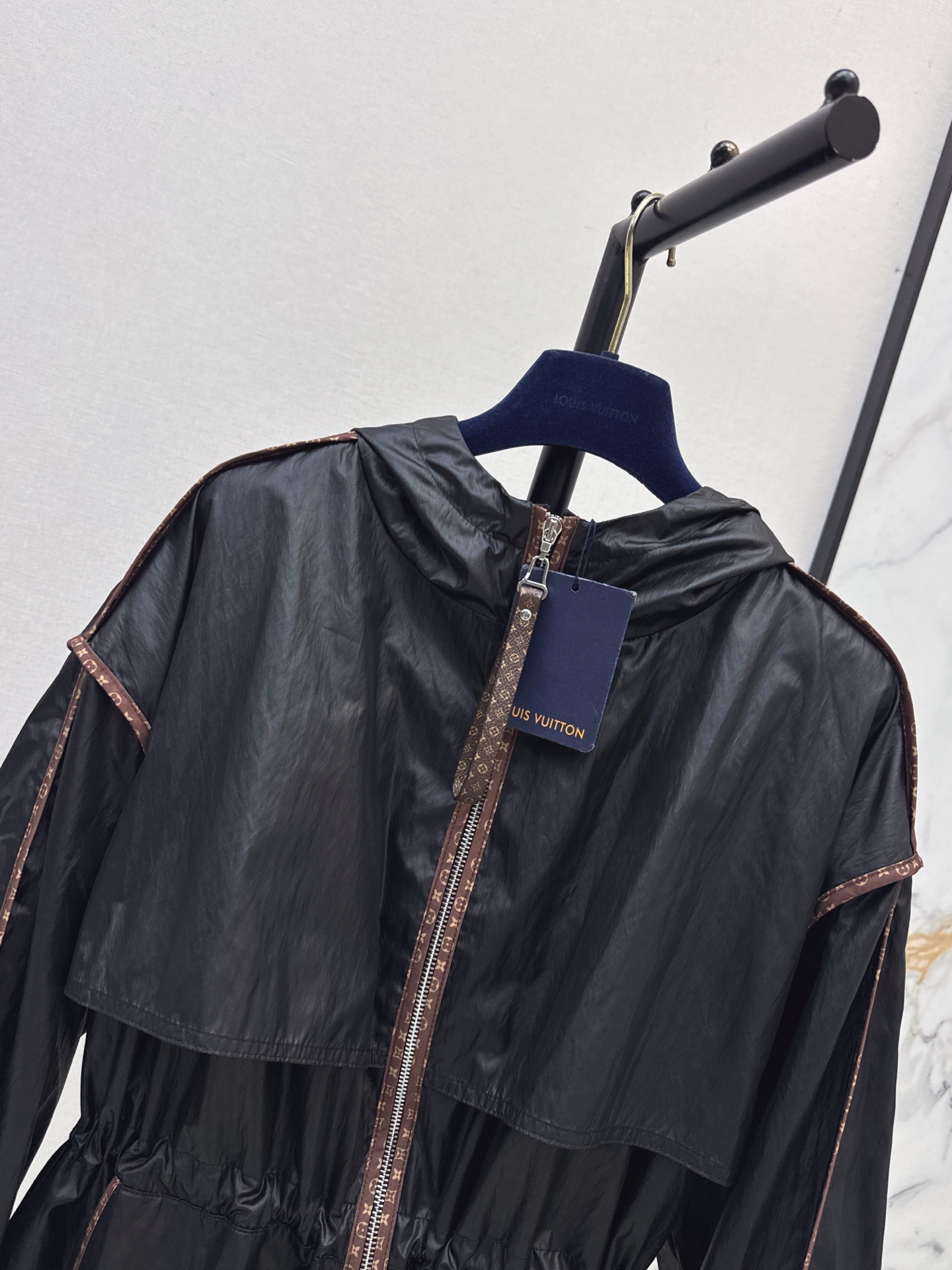 Loui 26fw hooded jacket