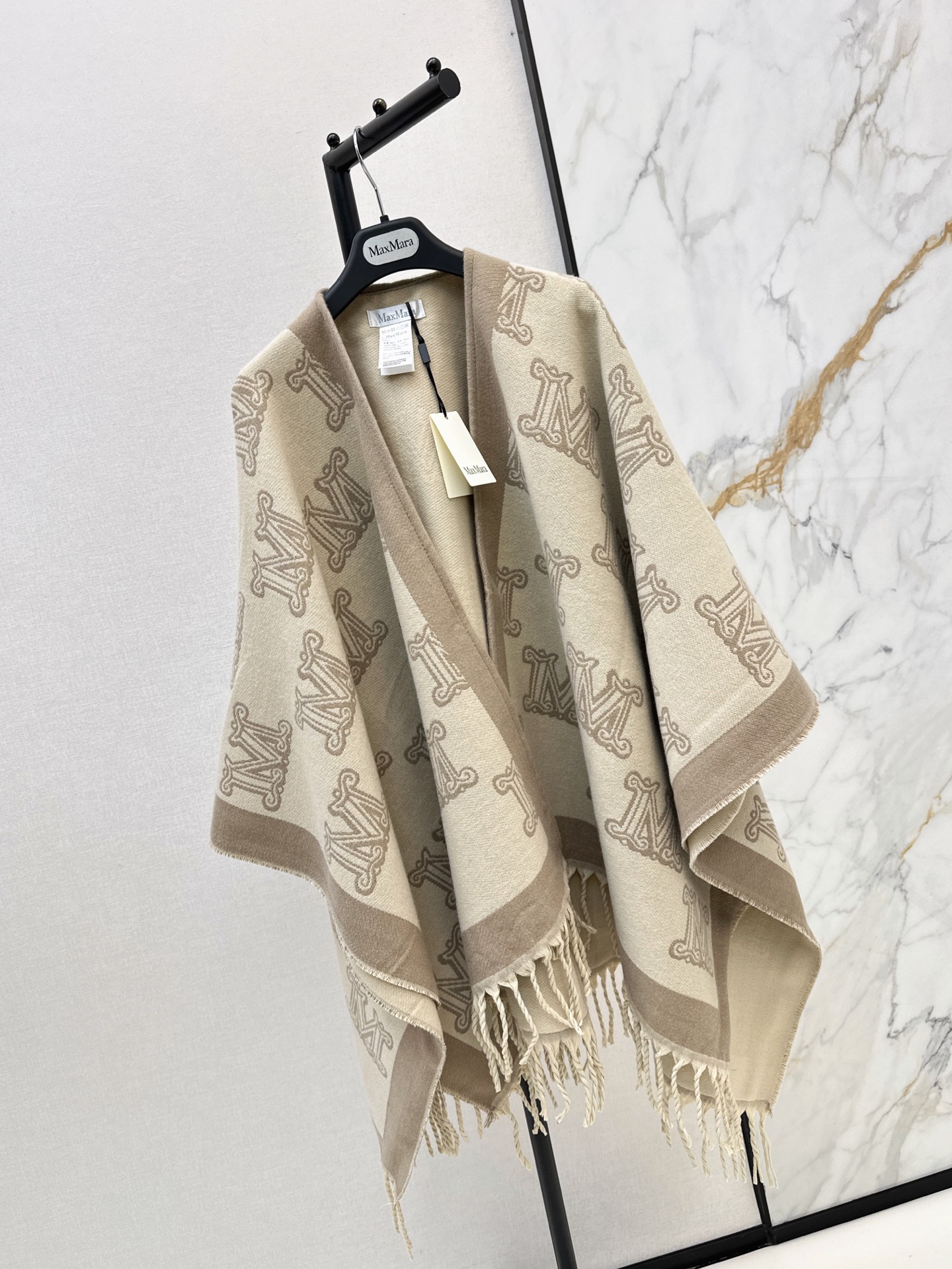 Max 26fw wool shawls