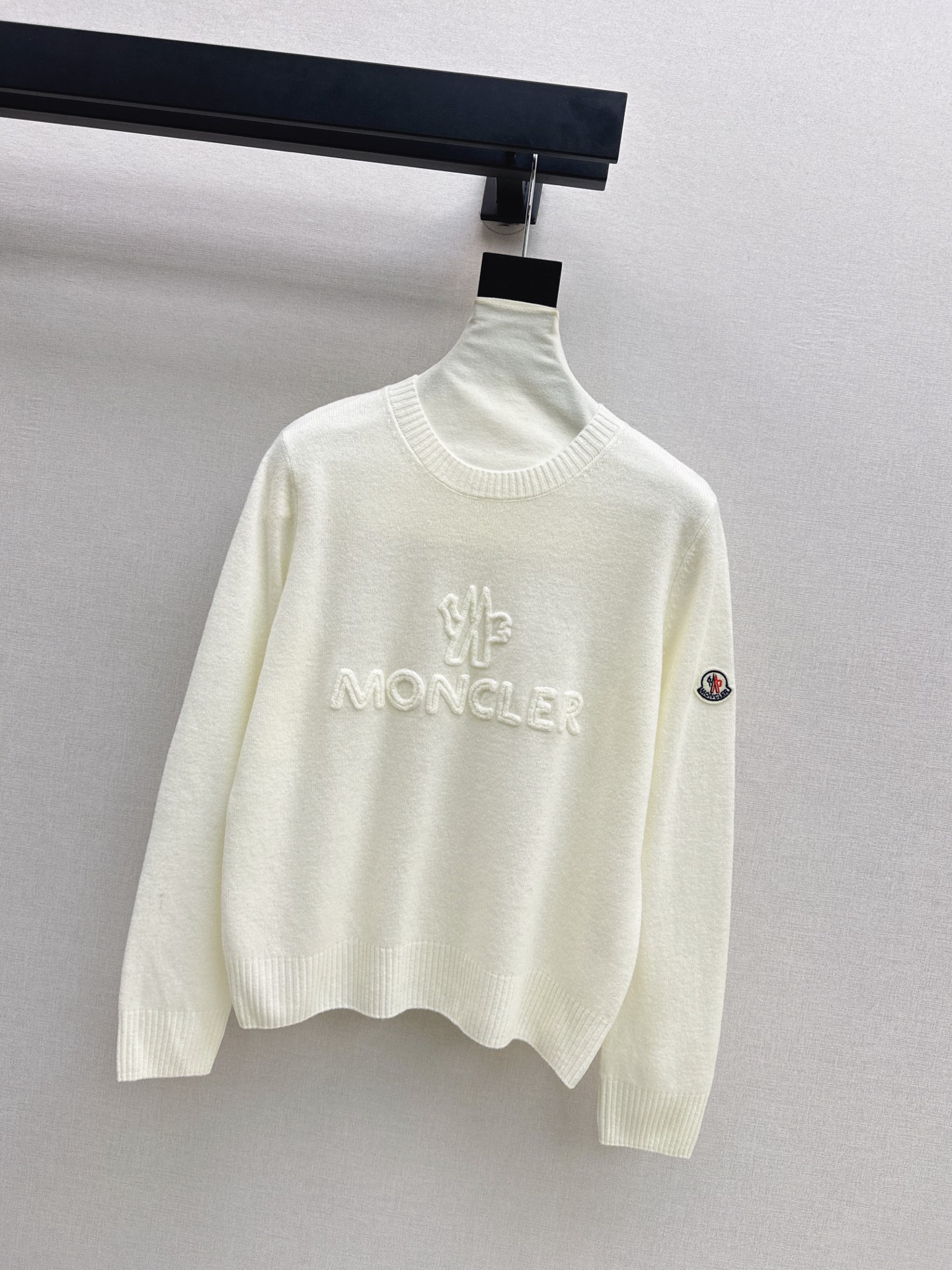 Monc 26fw embroidery knitwear