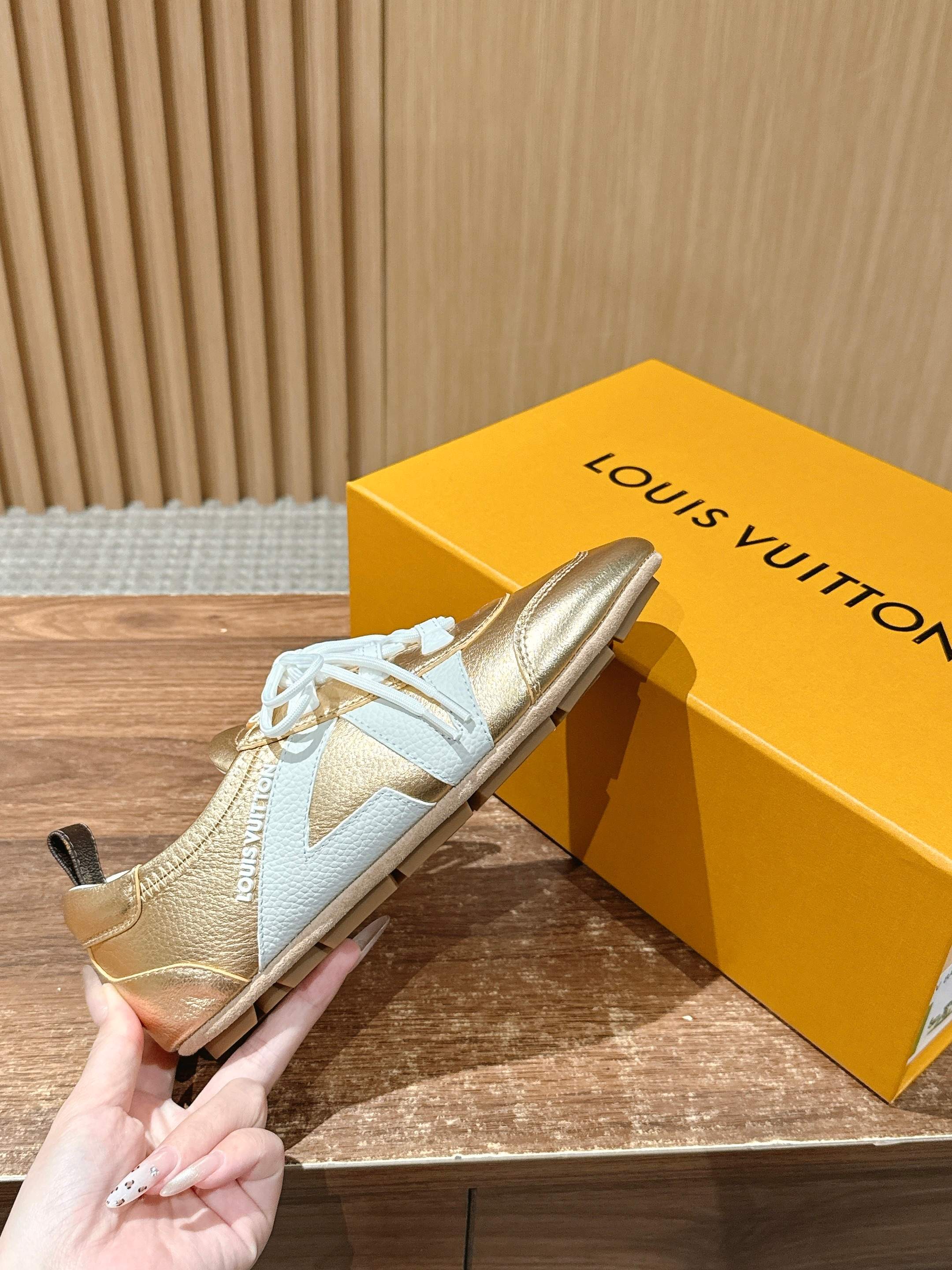 Loui 25fw sneaker
