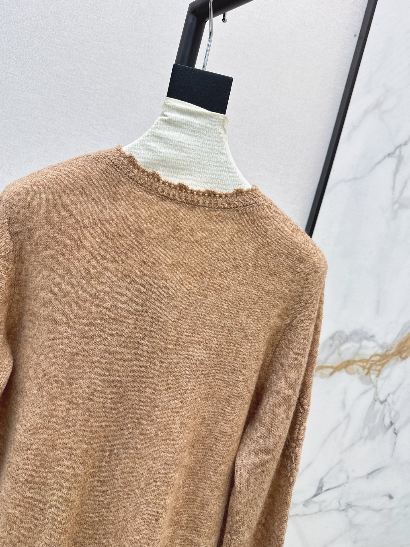 ES 26fw embroidery knit cardigan