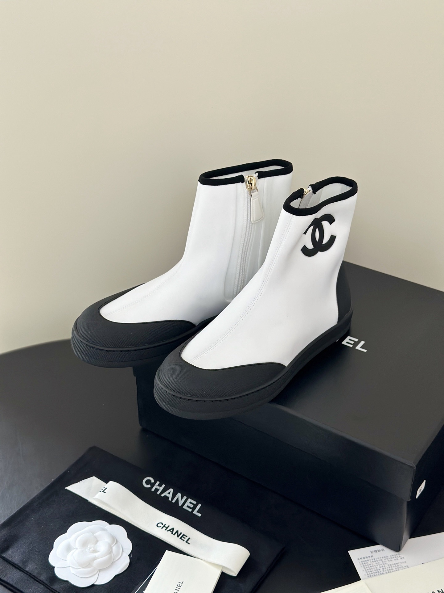 Chan 26fw boots