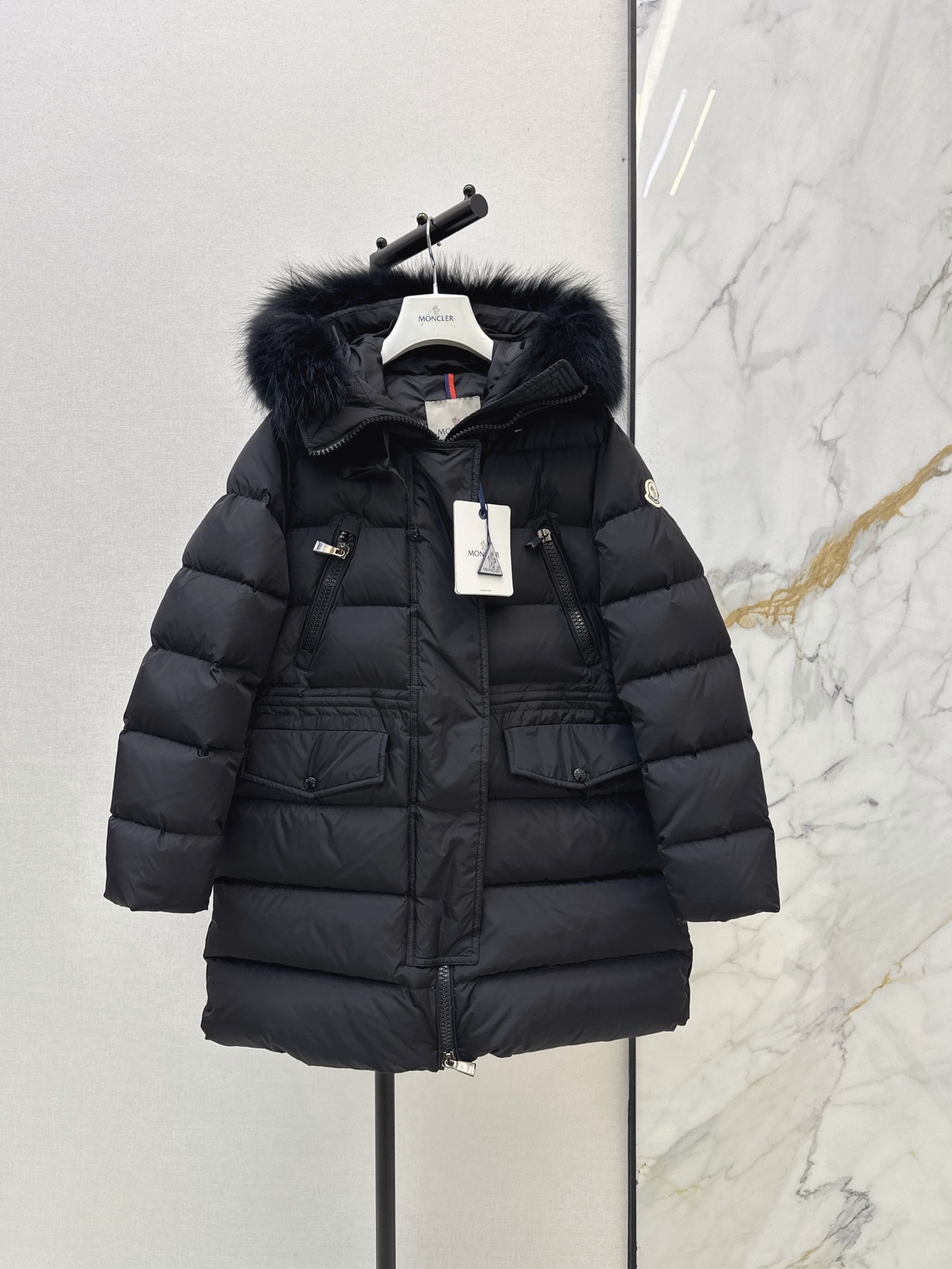 Monc 26fw fur-trim hooded down jacket