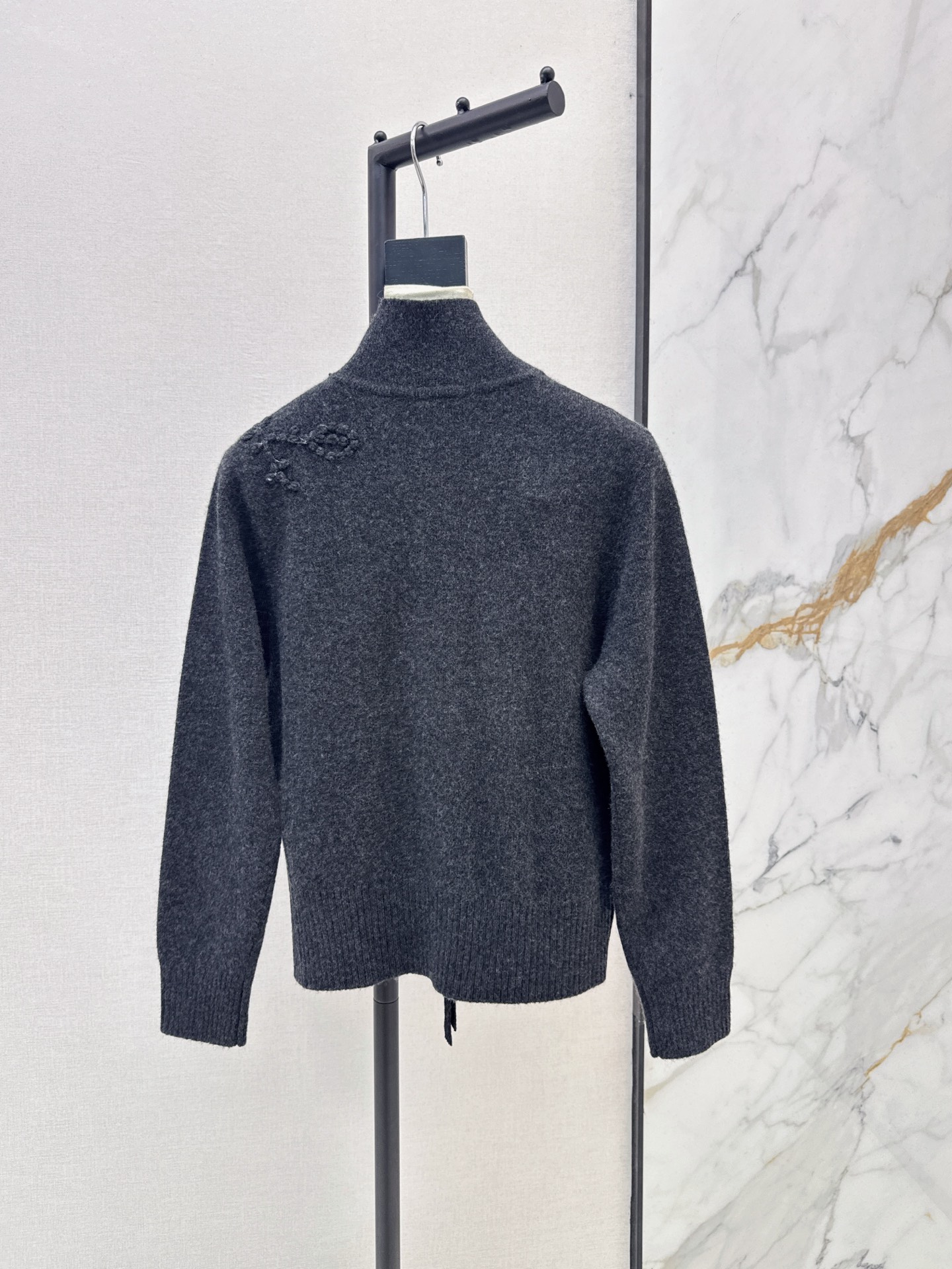Brun 26fw embroidery zipper cardigan