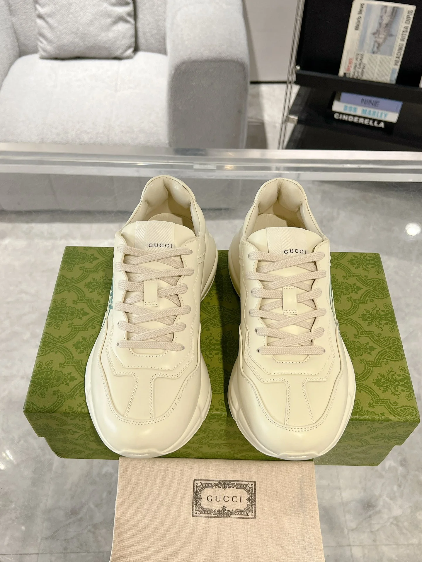 Gucc 25fw rhyton series dad's shoes