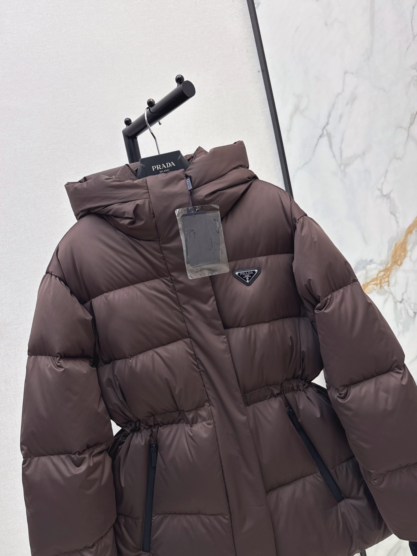Pra 26fw hooded drawsting down jacket