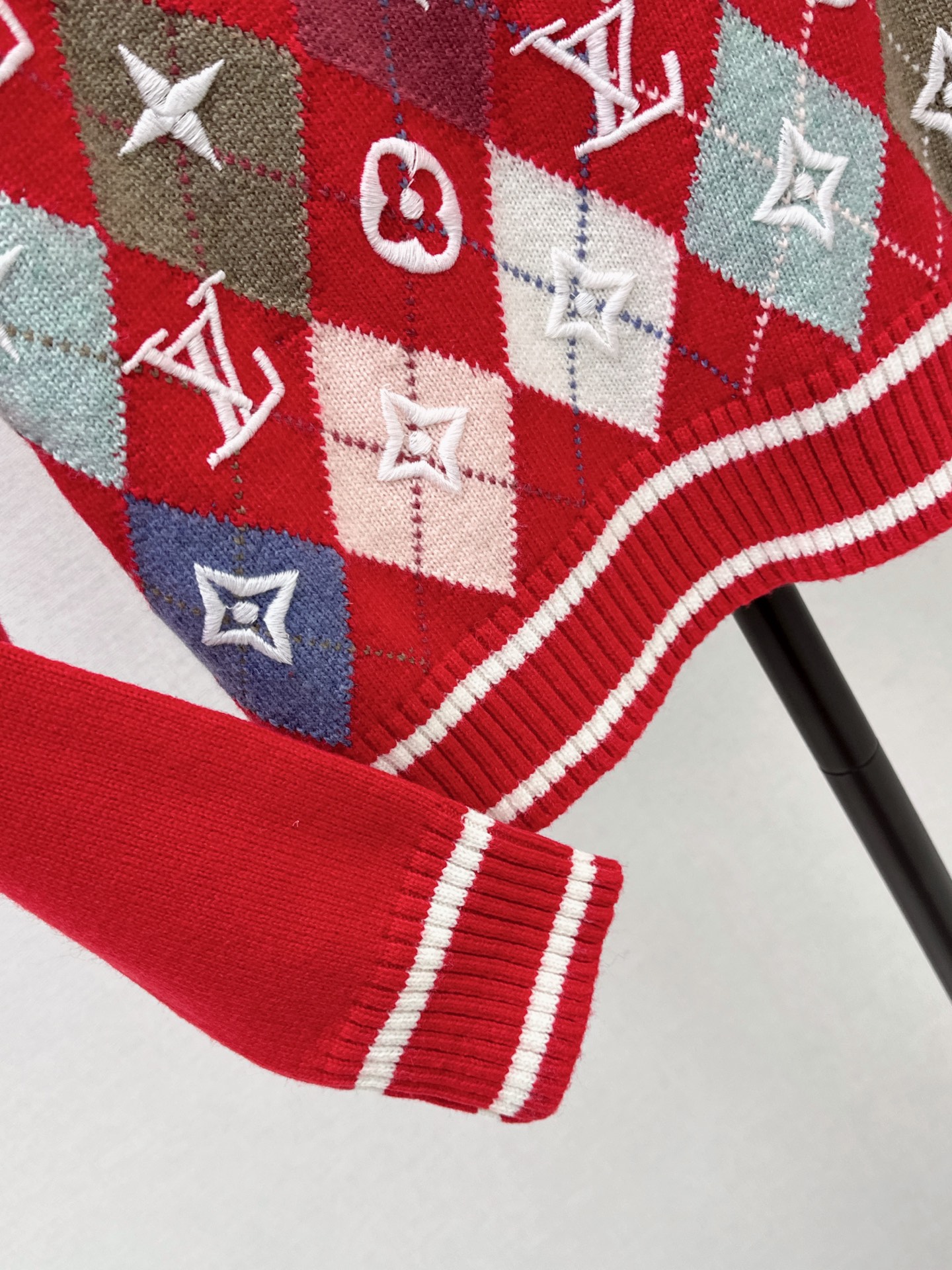 Loui 26fw jacquard knit sweater