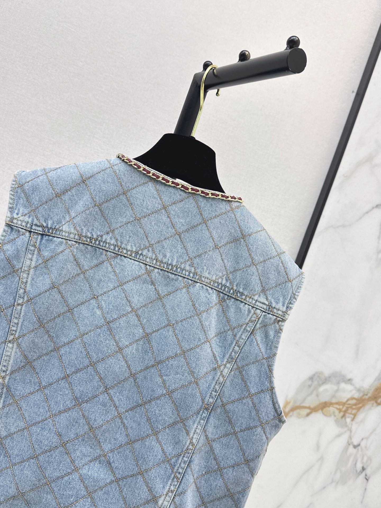 Chan 26fw cropped vest jacket