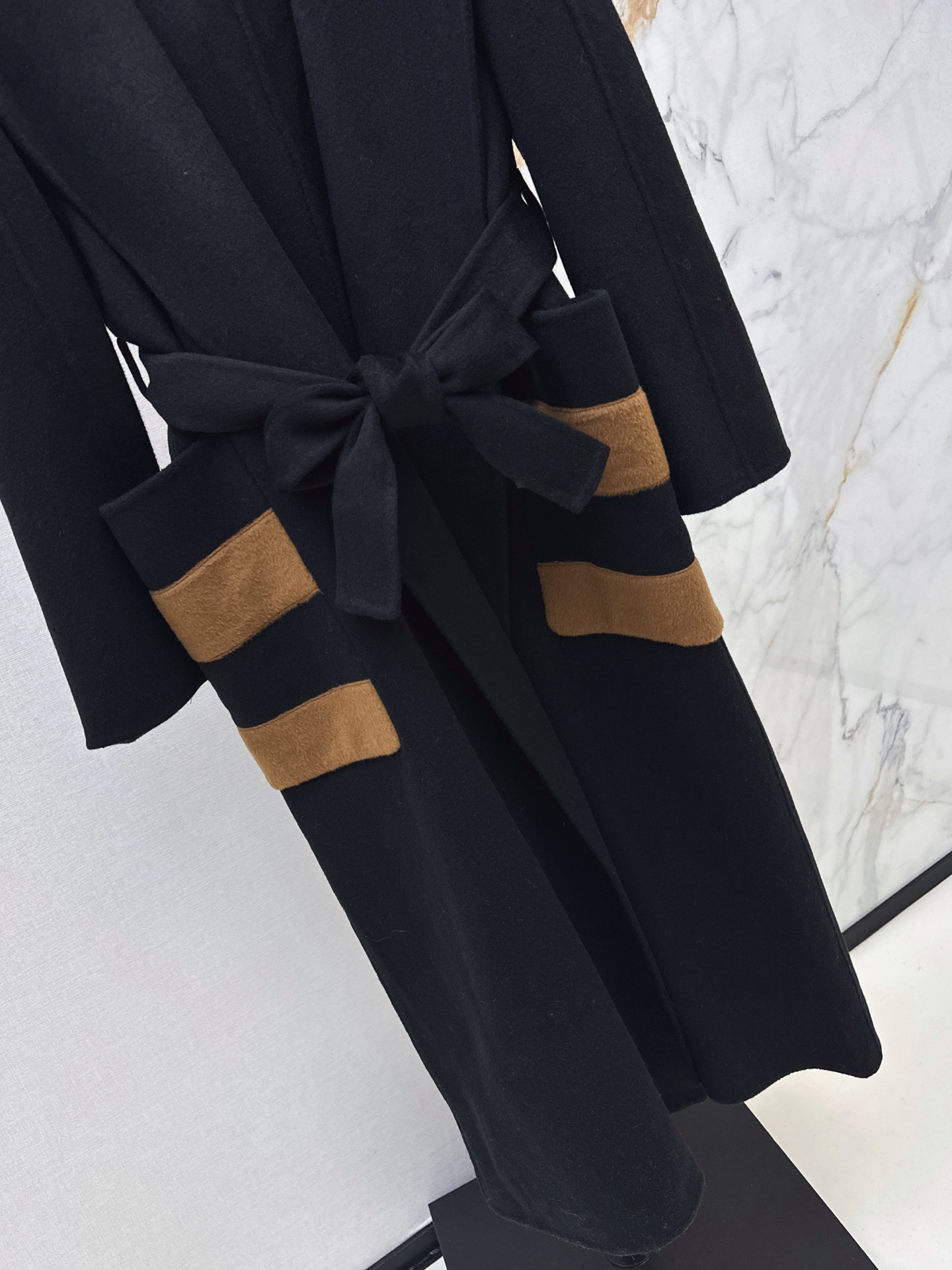 Max 26fw woolen hooded overcoats