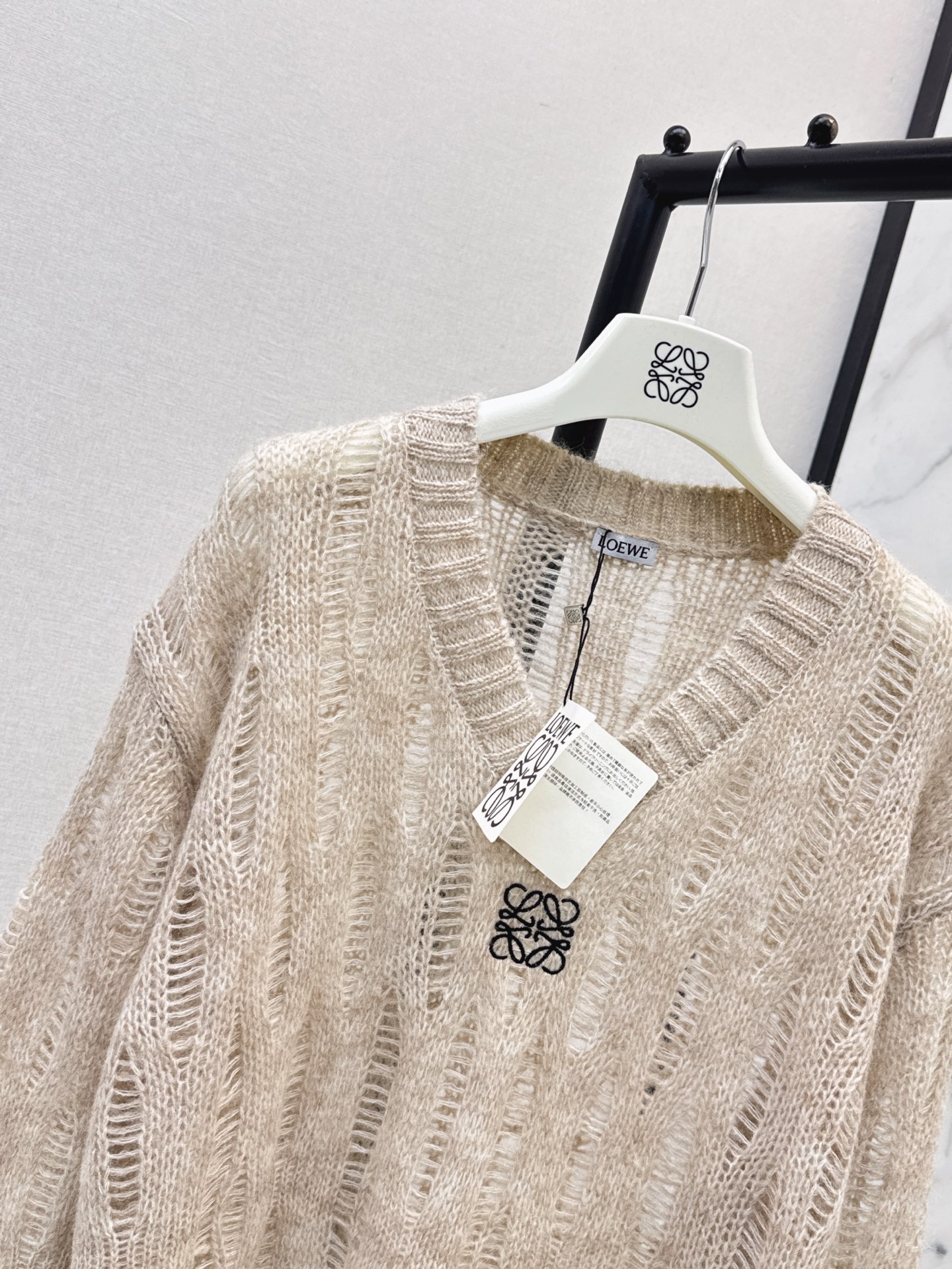 Loe 26fw hollow knit sweater