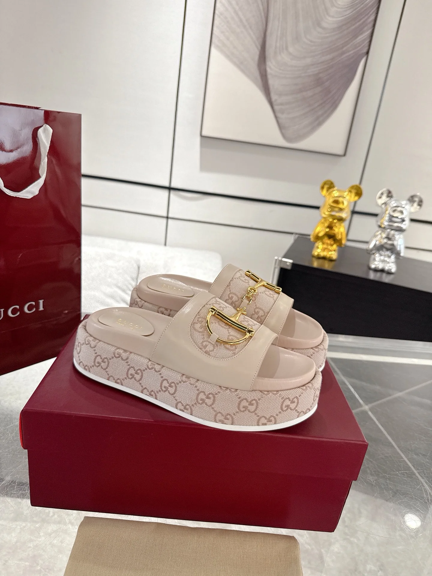 Gucc 25fw thick slippers