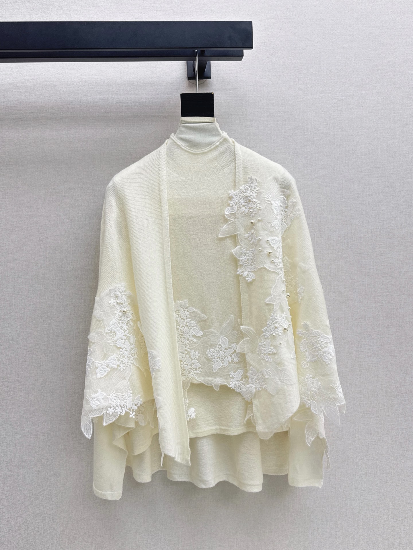 ES 26fw knit vest cape sets