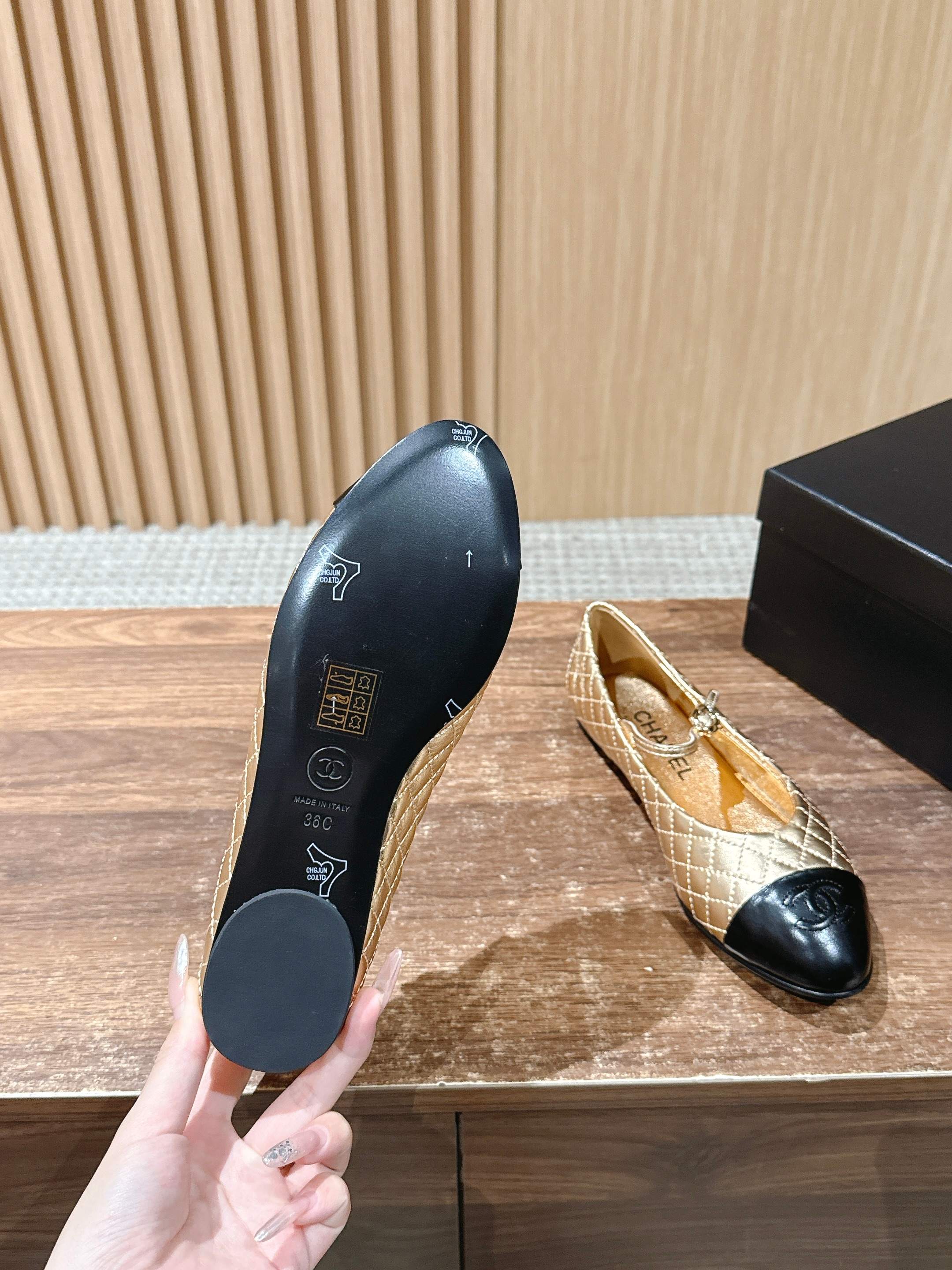 Chan 25fw mary janes