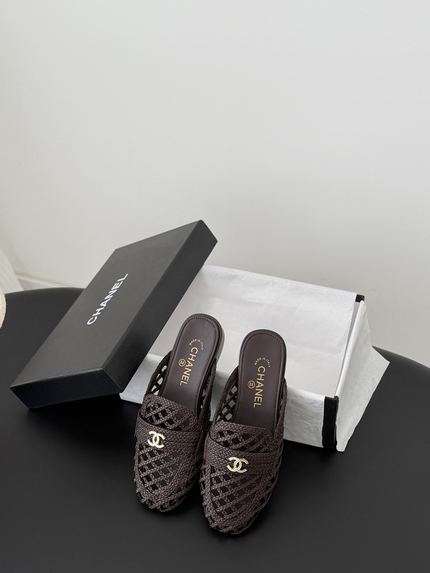 Chan 26ss woven slippers