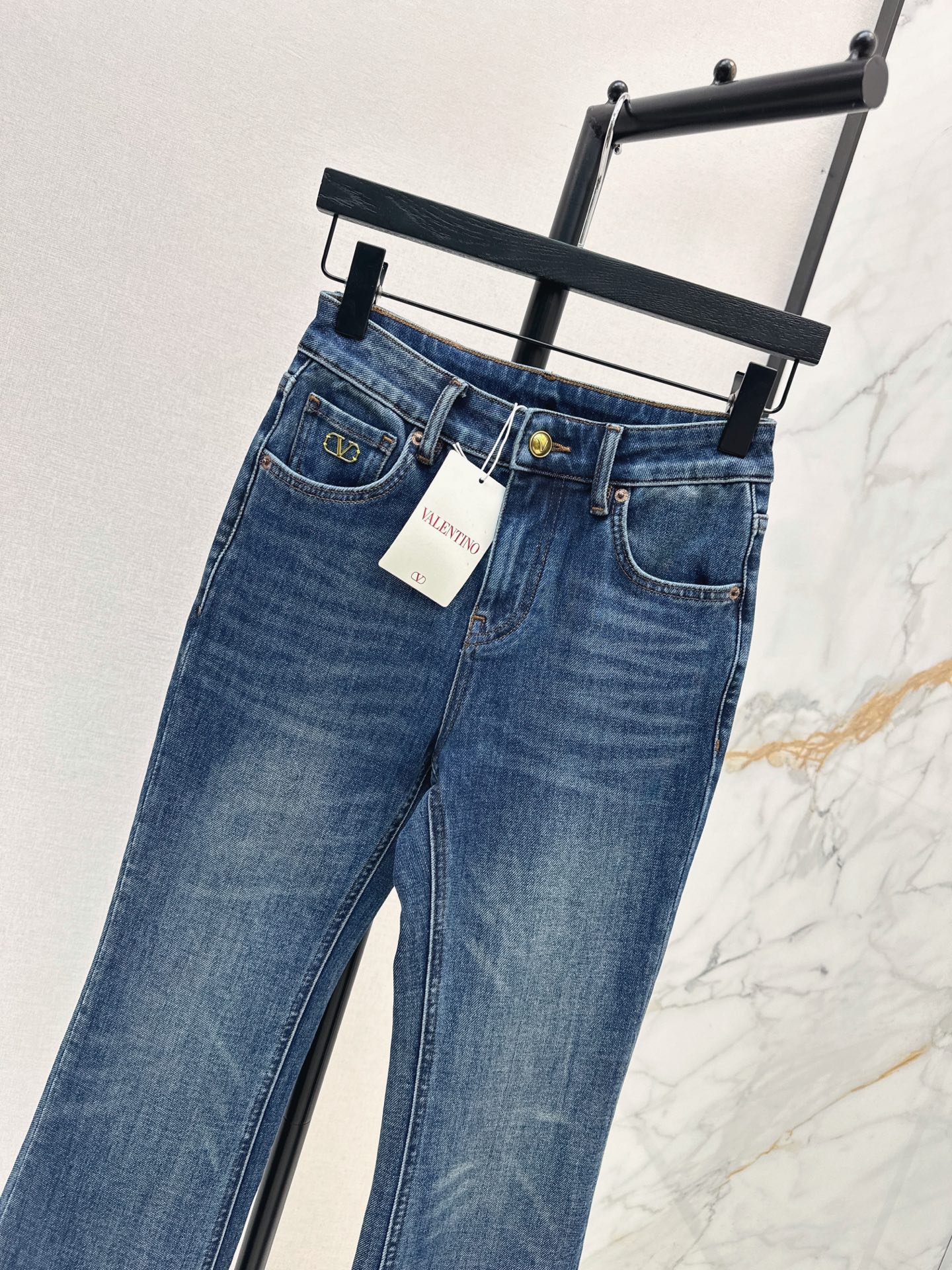 Valen 26fw slim-fit jeans