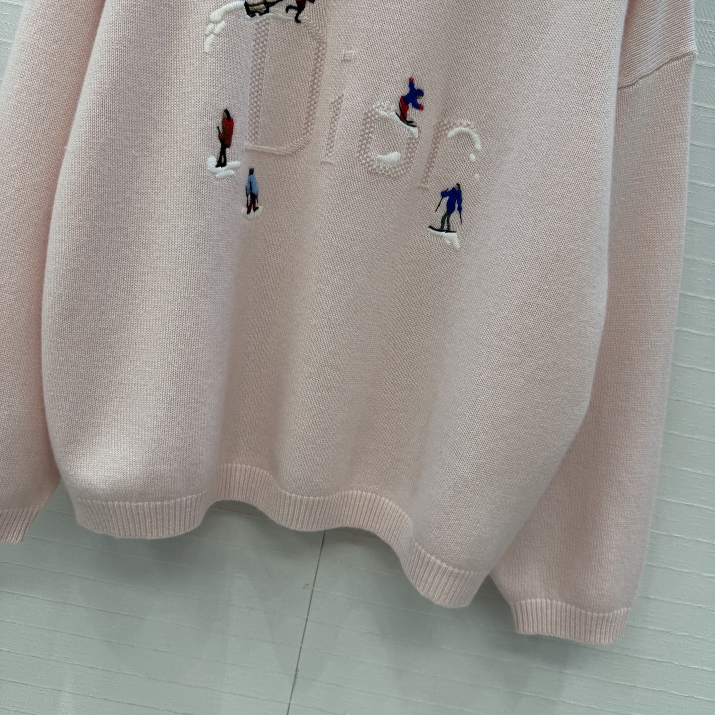 Dio 26fw cashmere sweater