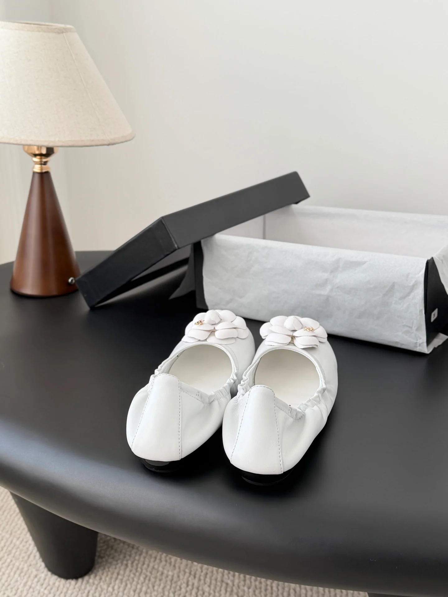 Chan 26K camellia flats