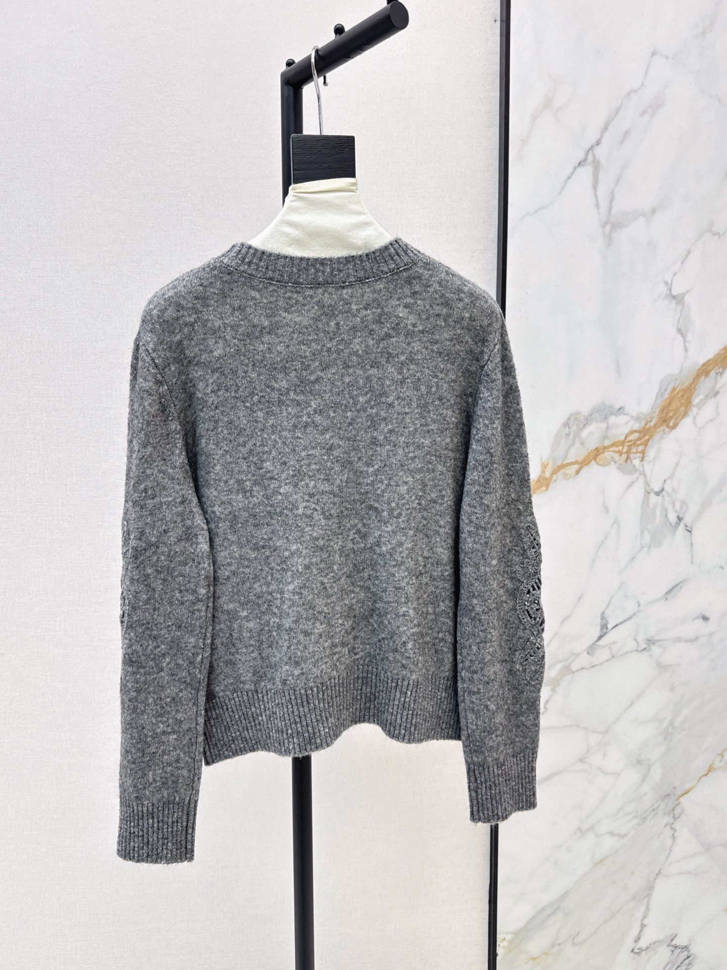 Brun 26fw hollow contract knit sweater