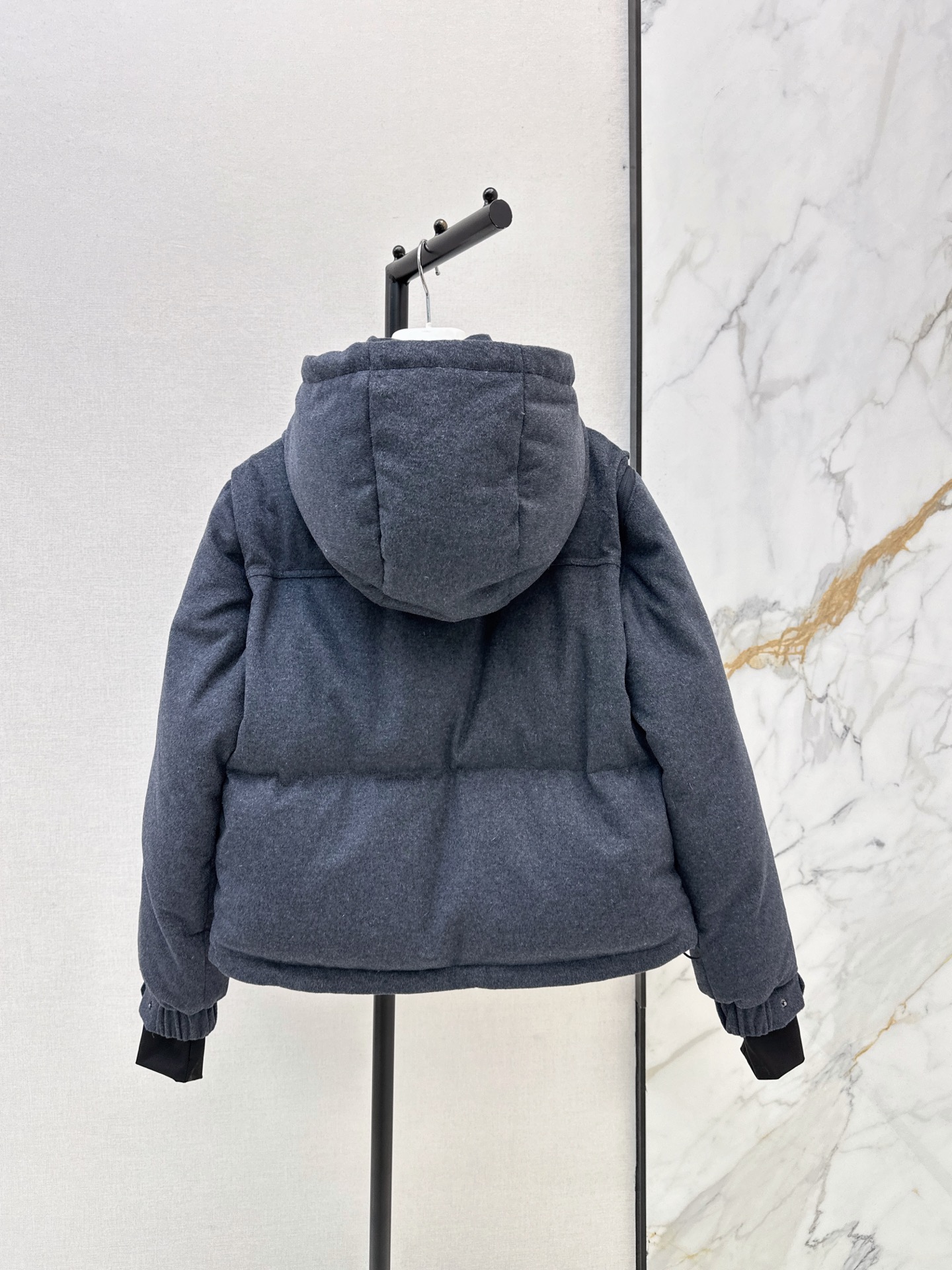 Monc 26fw detachable sleeve down jacket