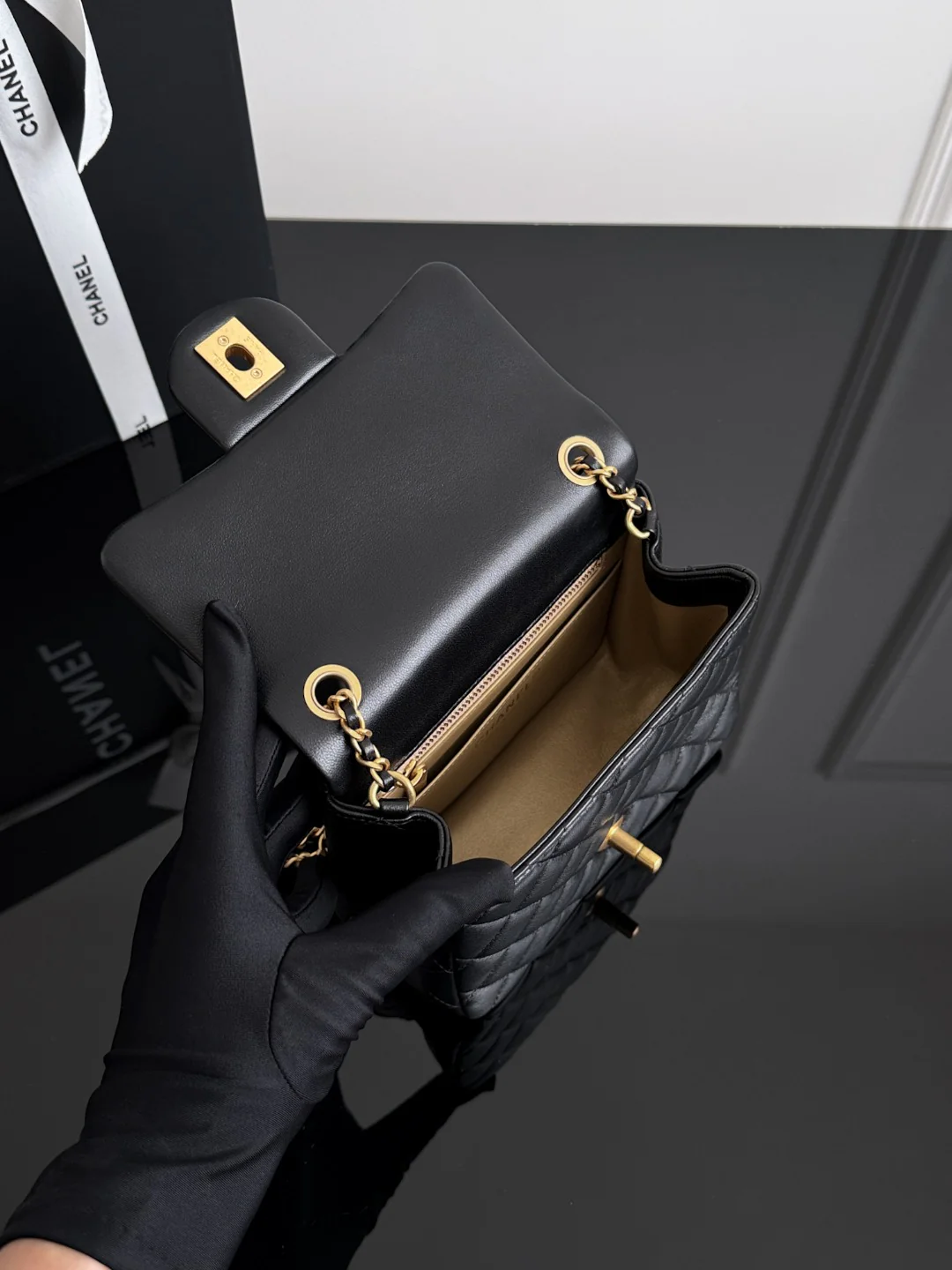 Chan cf18 chain shoulder bag