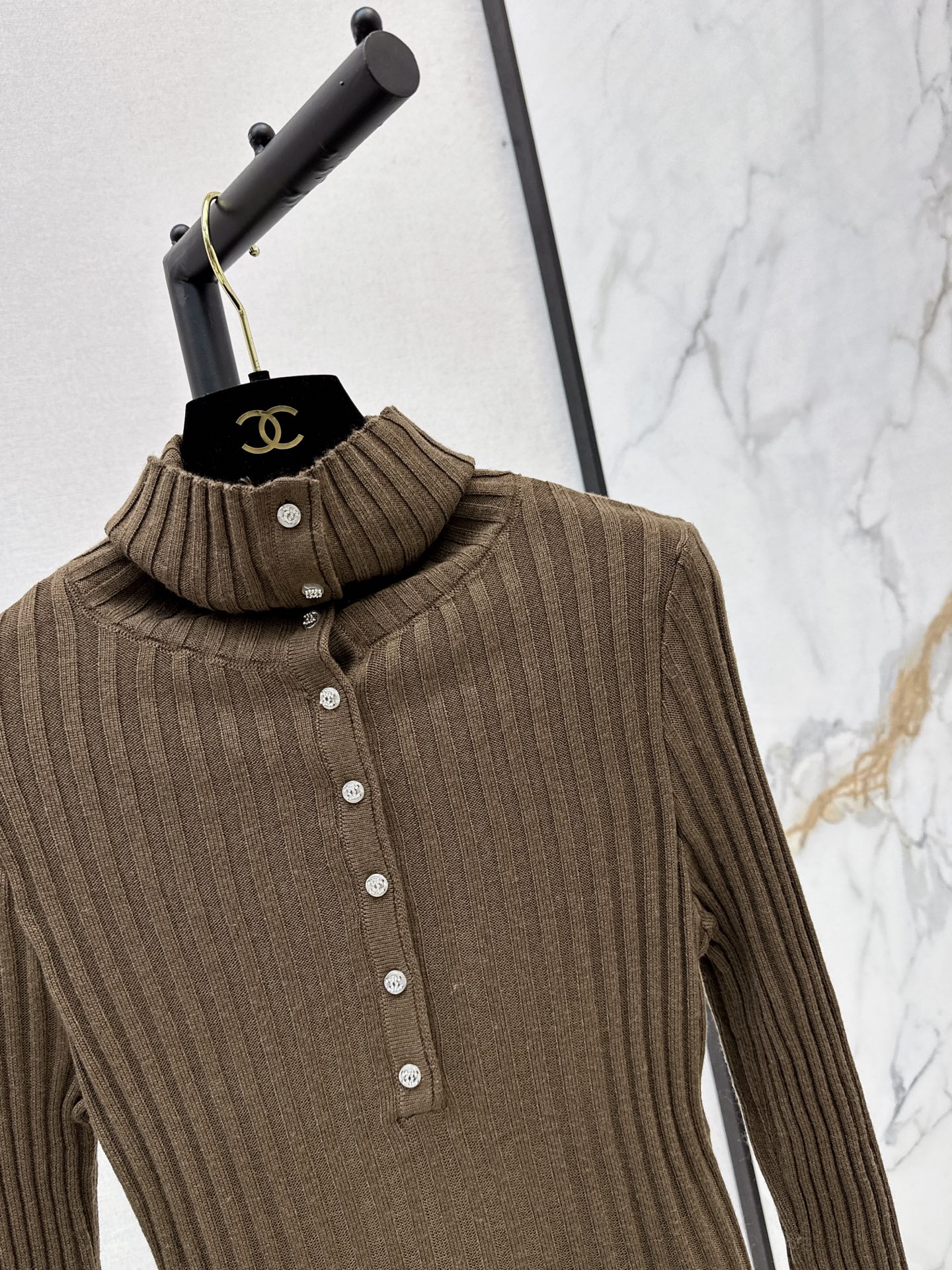 Chan 26fw slim-fit stand collar knitwear