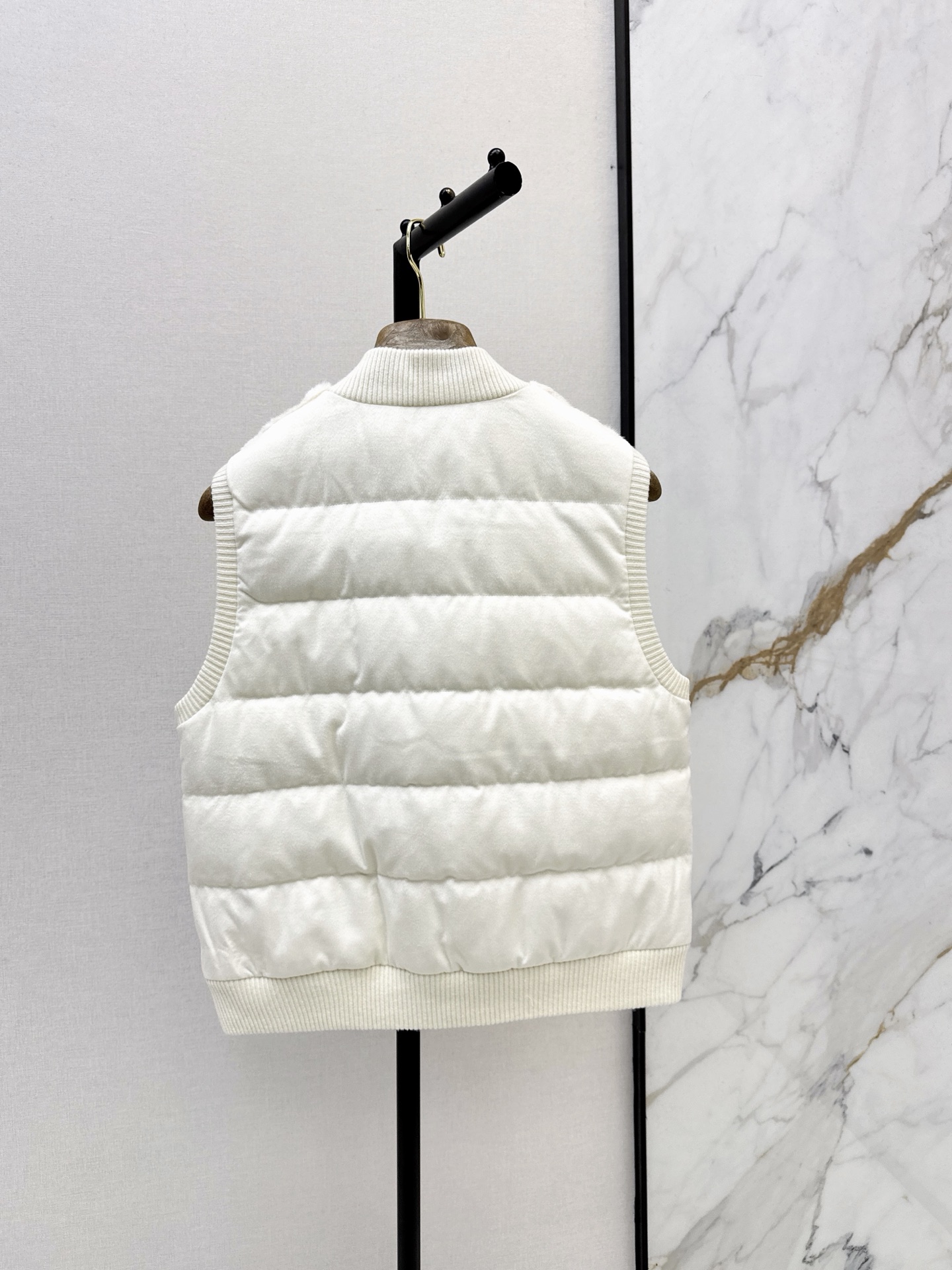 Brun 26fw down vest
