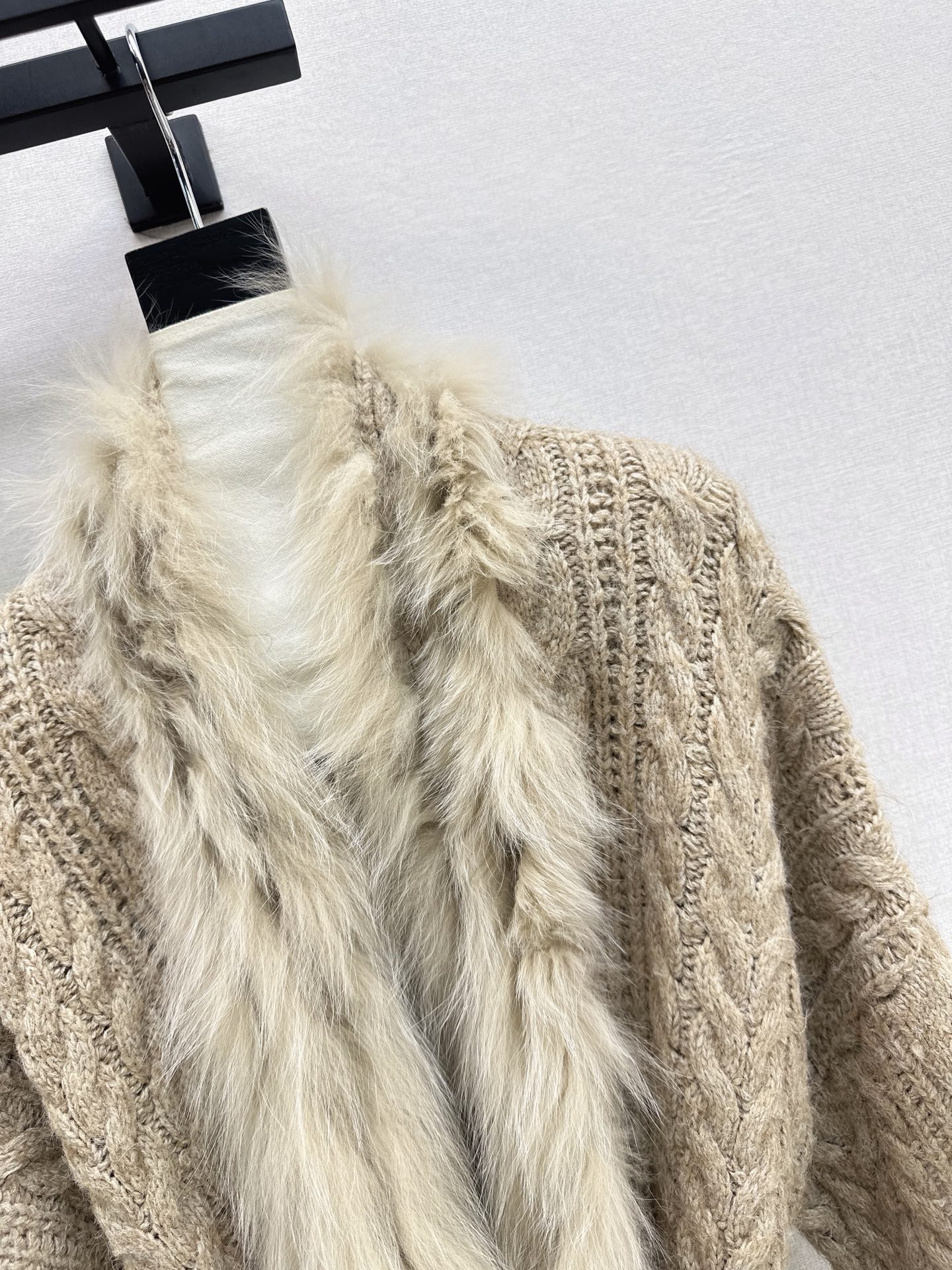Fen 26fw fur-trim knit cardigan