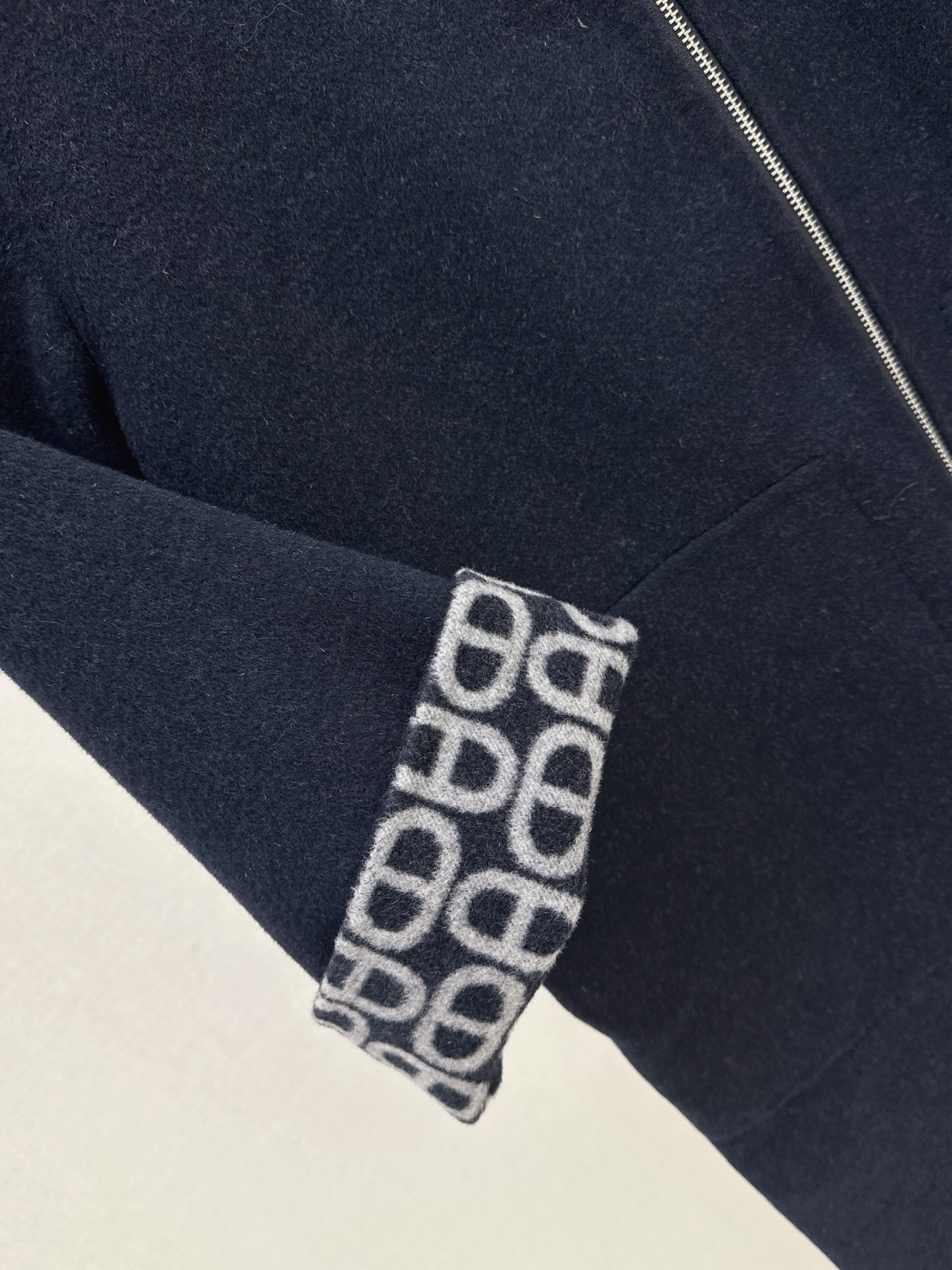 Her 26fw cashmere zip-up overcoats