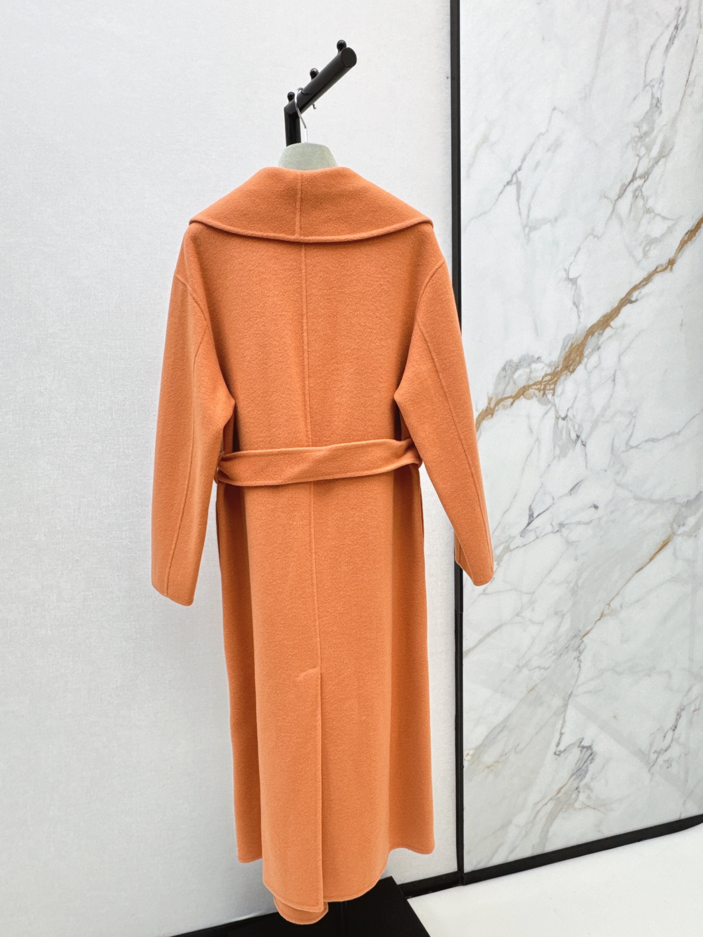 Her 26fw woolen belted overcoats