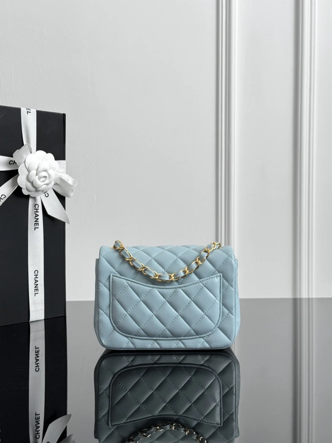 Chan cf17 chain shoulder bag