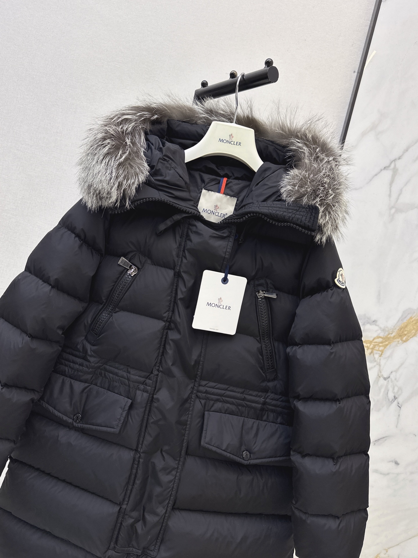 Monc 26fw fur-trim hooded down jacket