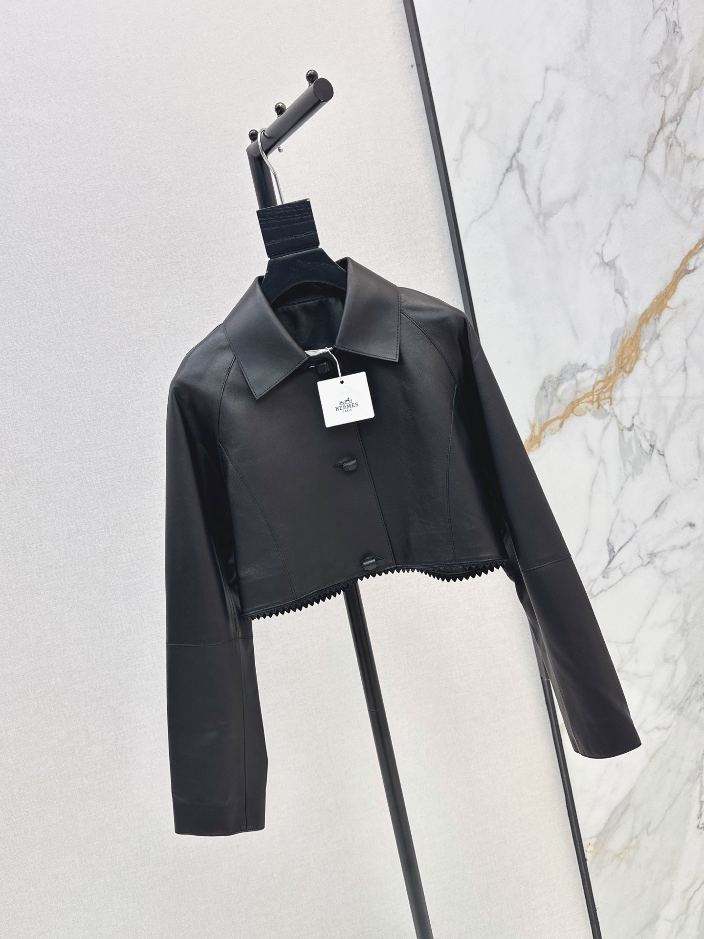 Her 26ss cropped leather jacket