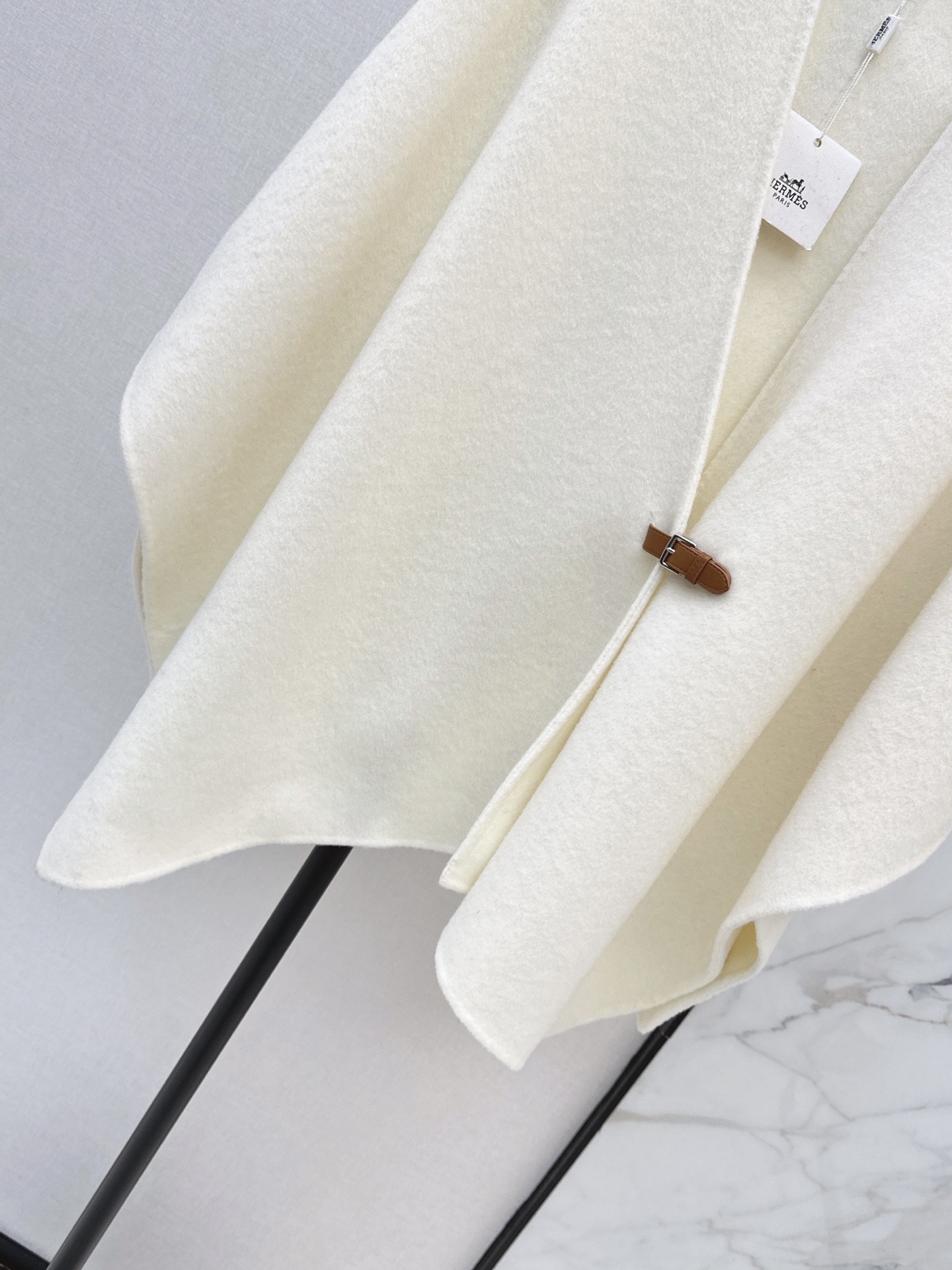 Her 26fw woolen cape jacket