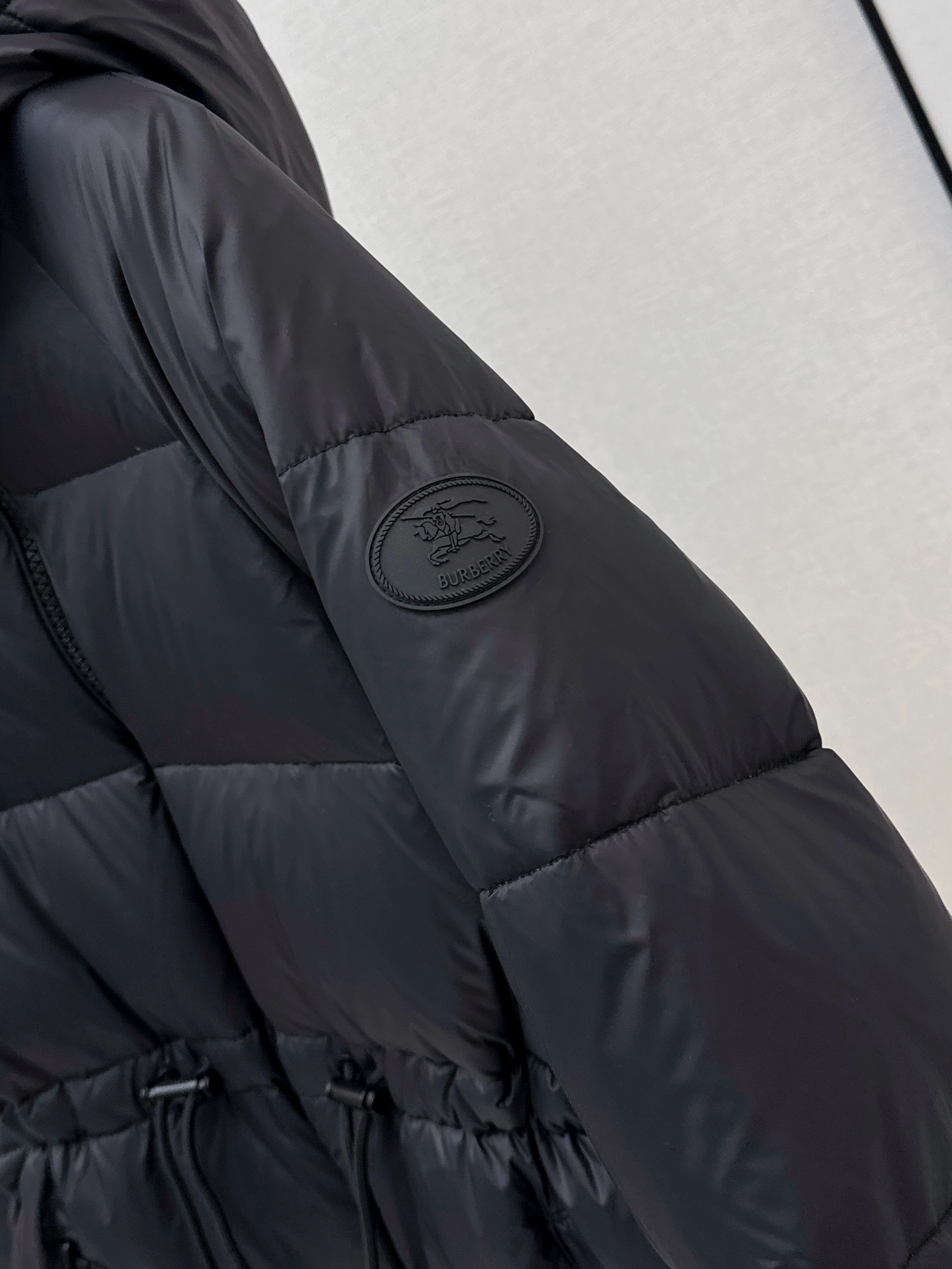 Bur 26fw hooded drawstring down jacket