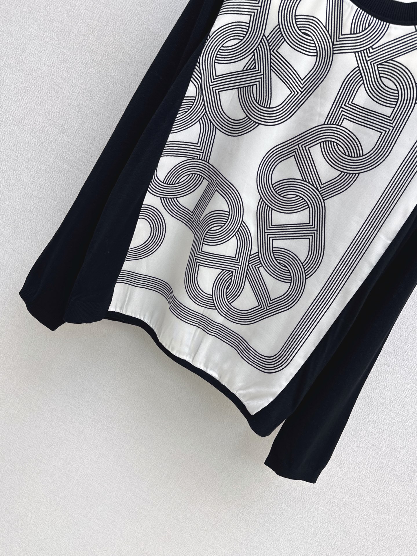 Her 26fw print knitwear