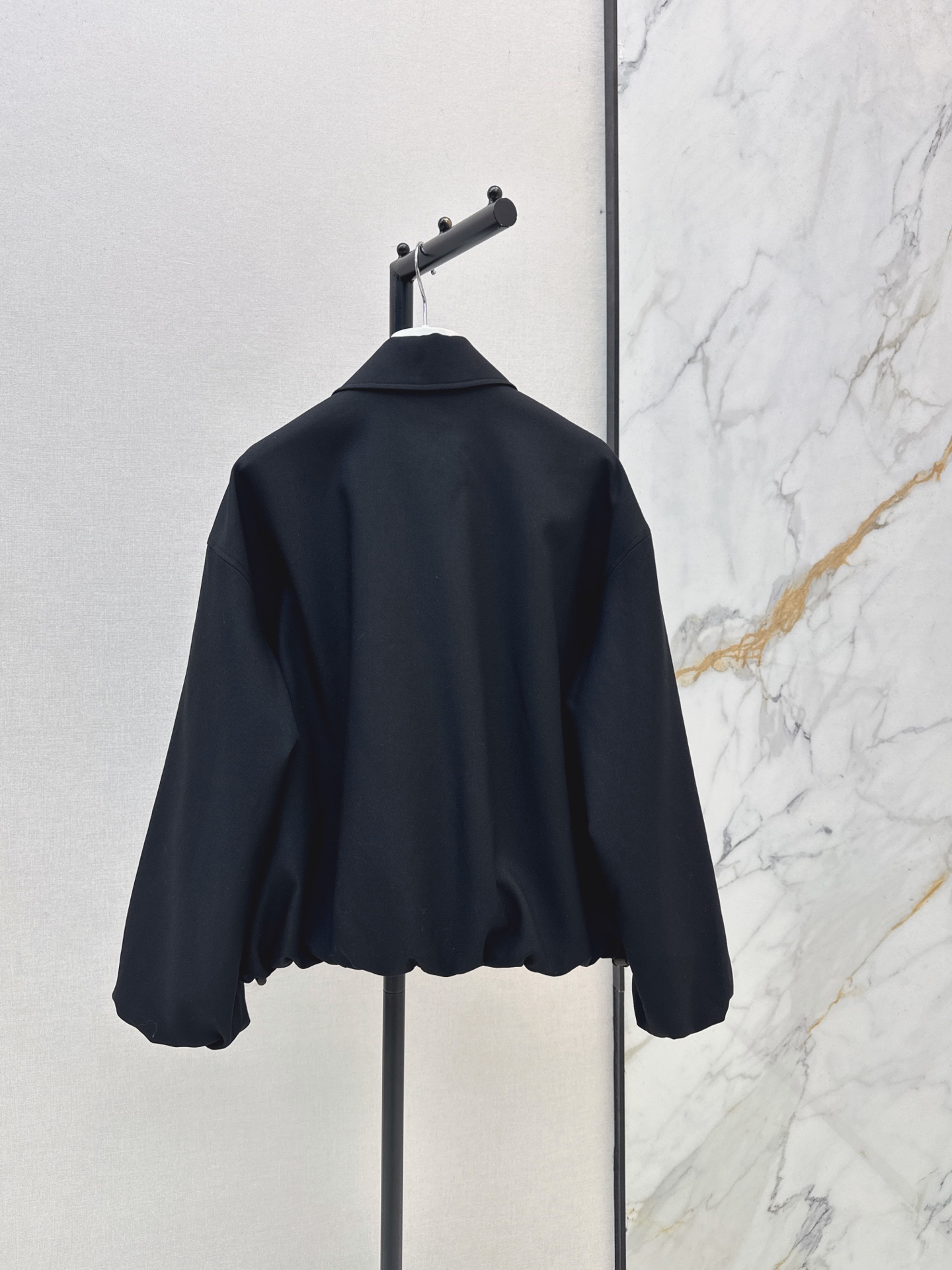 Loe 26fw ribbon jacket